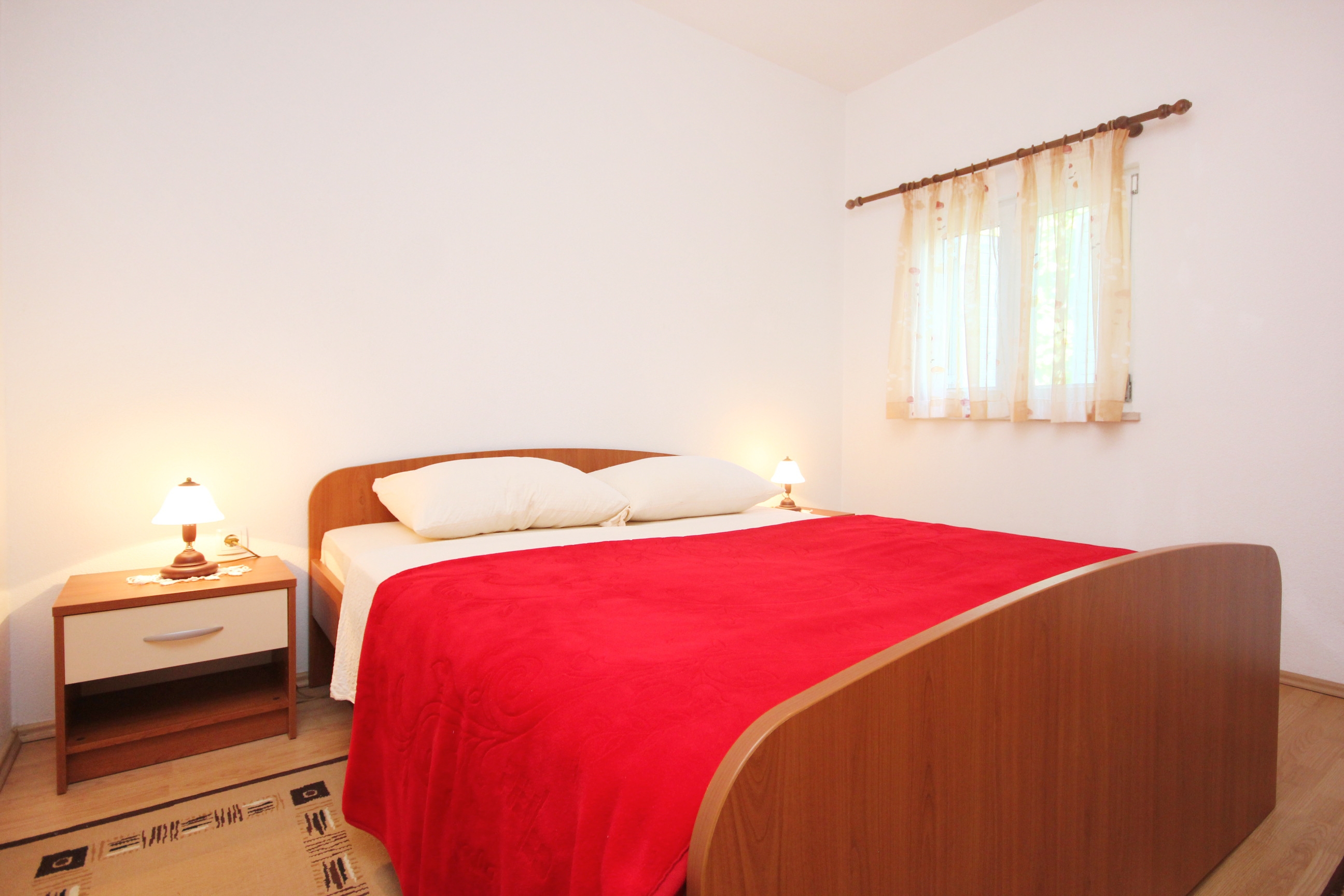 Komforna kuća s terasom i pogledom na more Orebić, Pelješac  K