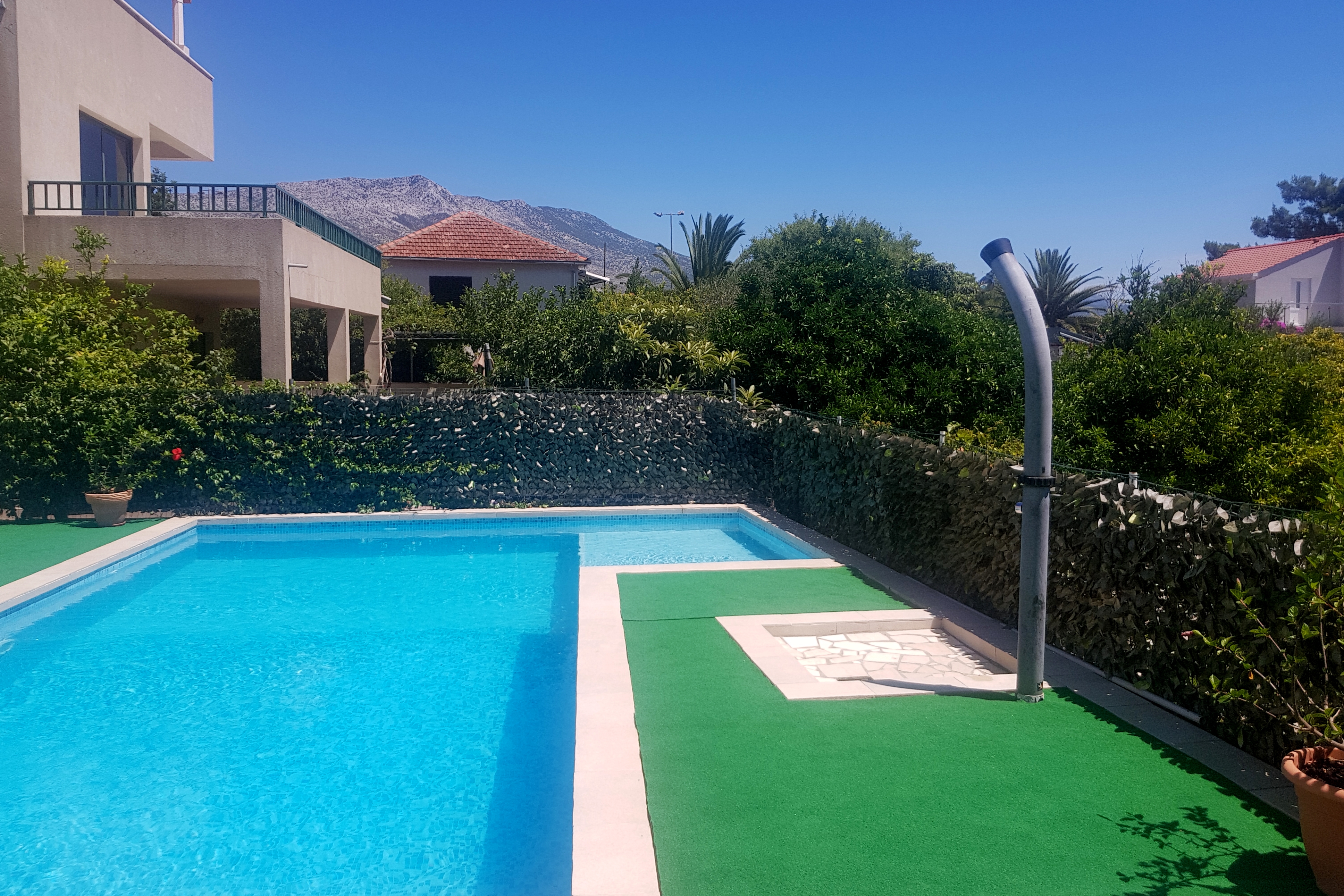 Three bedroom apartment with terrace Orebić, Pelješac (A-10166-b) Three bedroom apartment with terrace Orebić, Pelješac (A-10166-b)