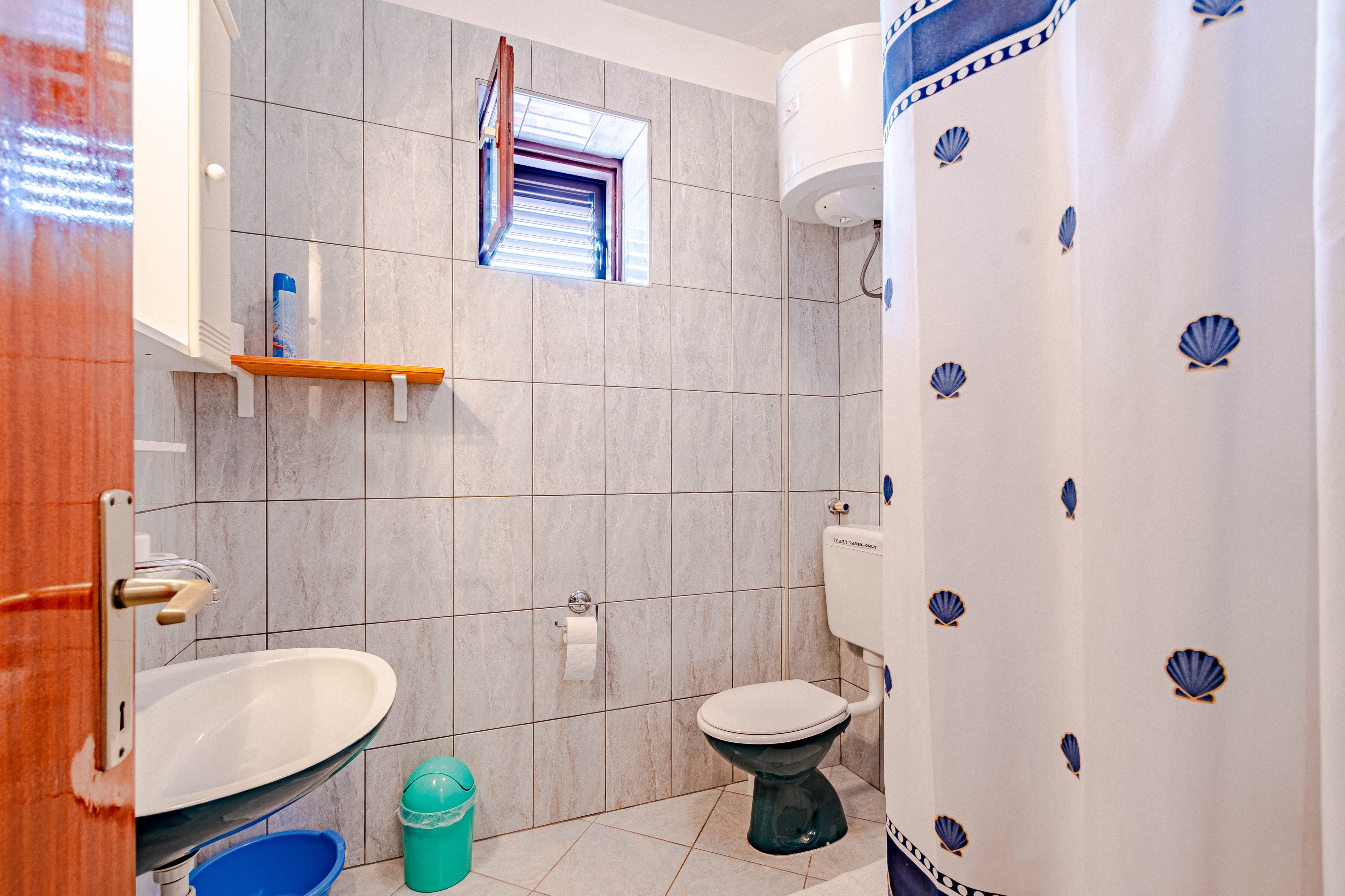 One bedroom apartment near beach Kneža, Korčula  A-a