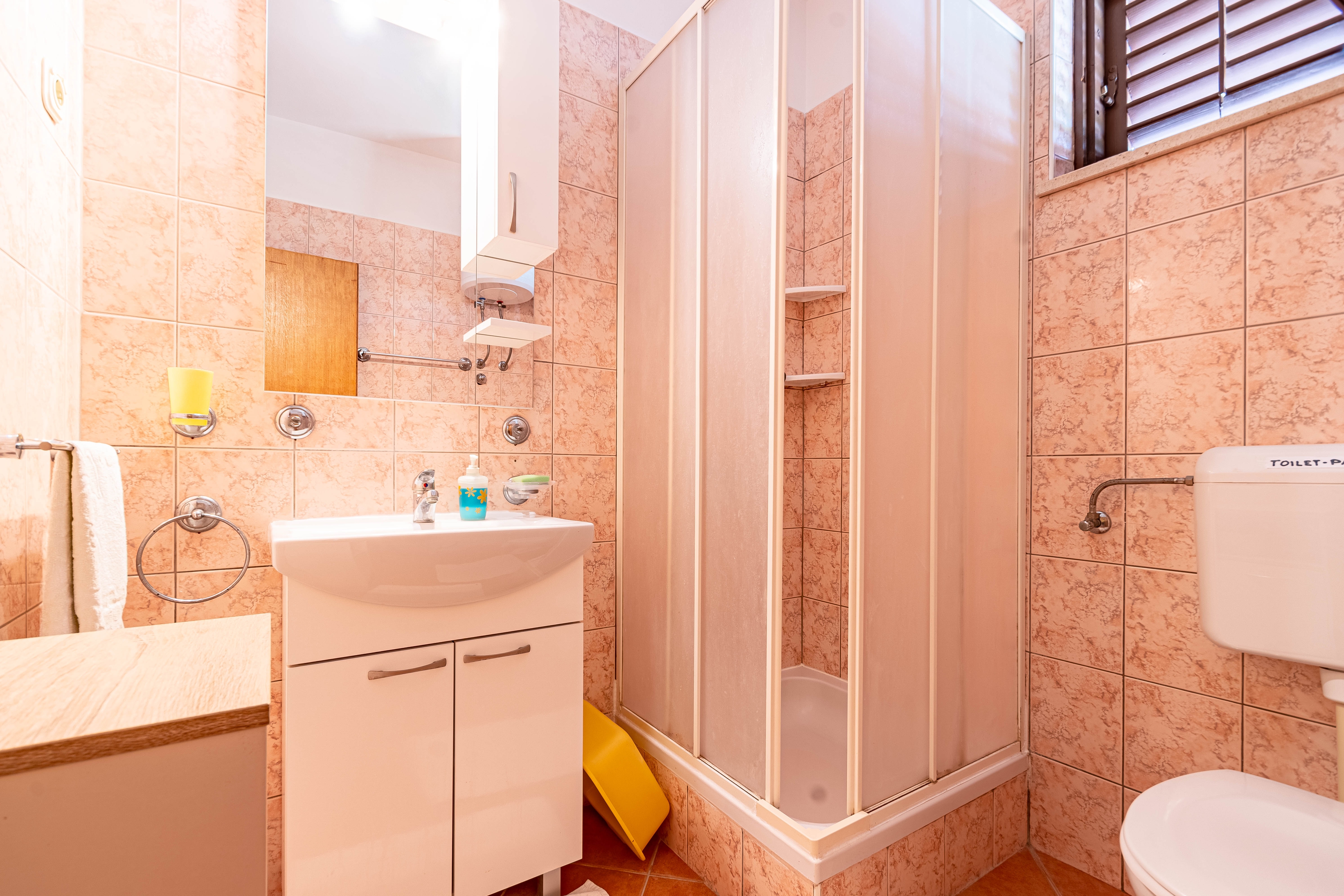 Three bedroom apartment near beach Kneža, Korčula  A-c