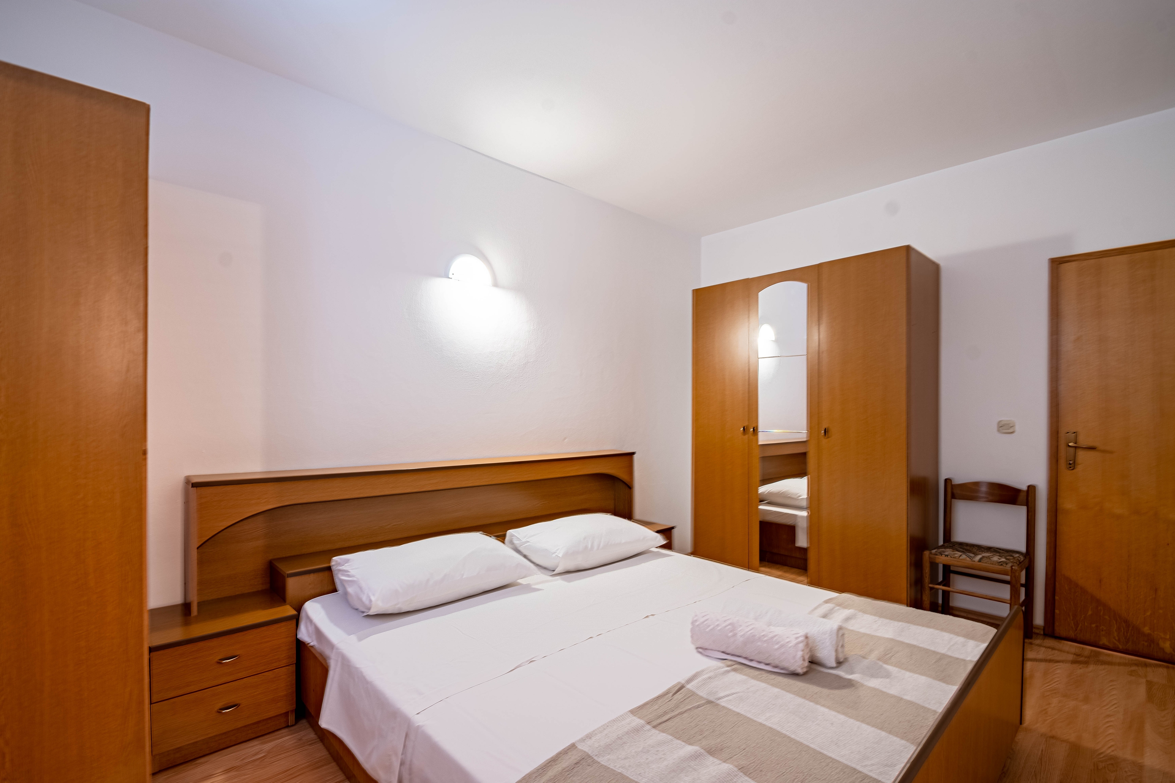 Three bedroom apartment near beach Kneža, Korčula  A-c