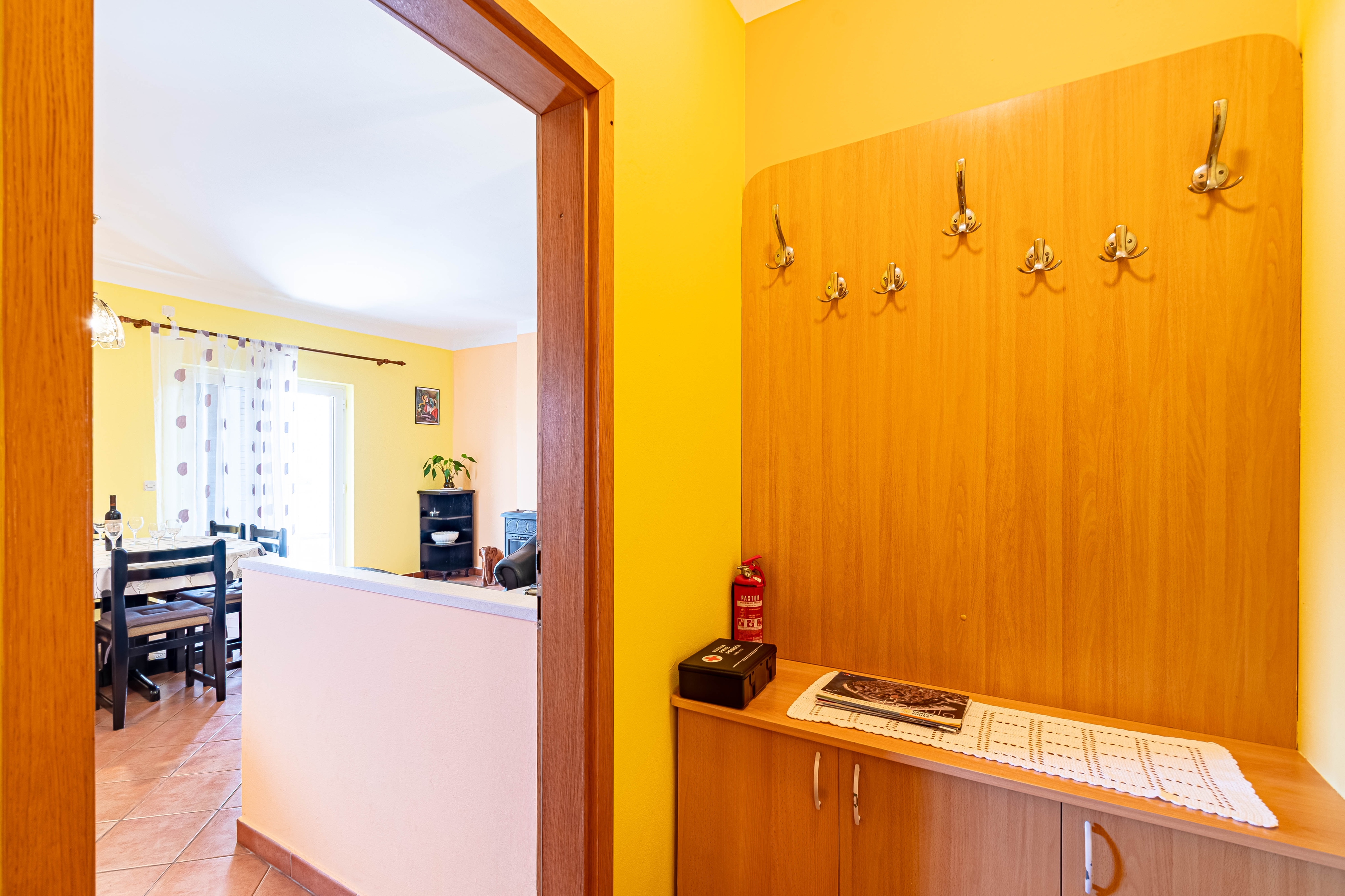 Three bedroom apartment near beach Kneža, Korčula  A-c