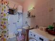 Ванная комната Orebić, Ванная комната в размещении типа apartment, Домашние животные допускаются и WiFi.