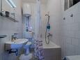 Orebić, Bathroom in the apartment, (pet friendly) and WiFi.