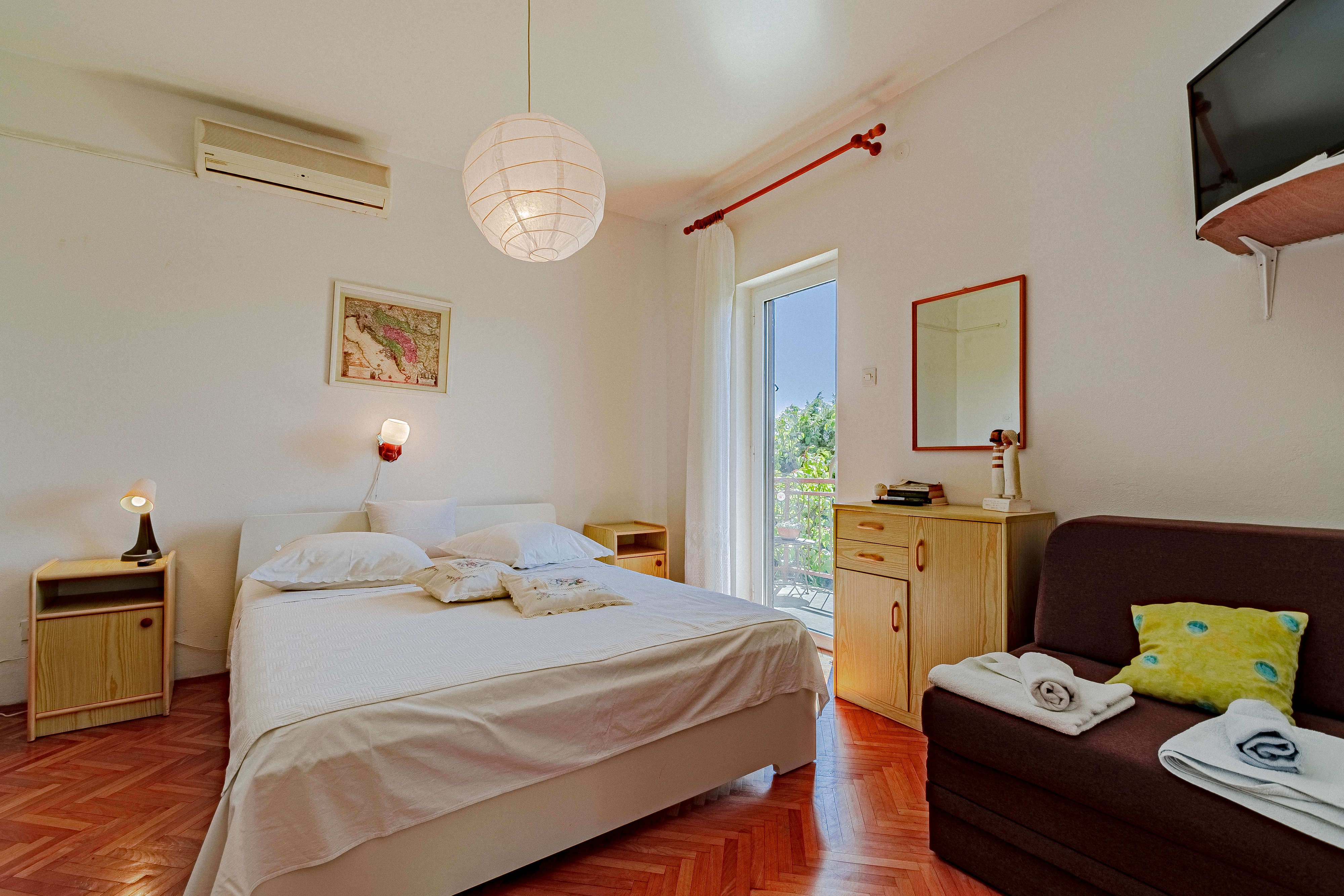 One bedroom apartment with balcony and sea view Orebić (Pelješac) (A-10178-b) One bedroom apartment with balcony and sea view Orebić (Pelješac) (A-10178-b)