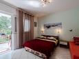 Dormitorio Orebić, Dormitorio in the studio-apartment, air condition available y WiFi.