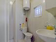 Ванная комната Orebić, Ванная комната в размещении типа studio-apartment, WiFi.