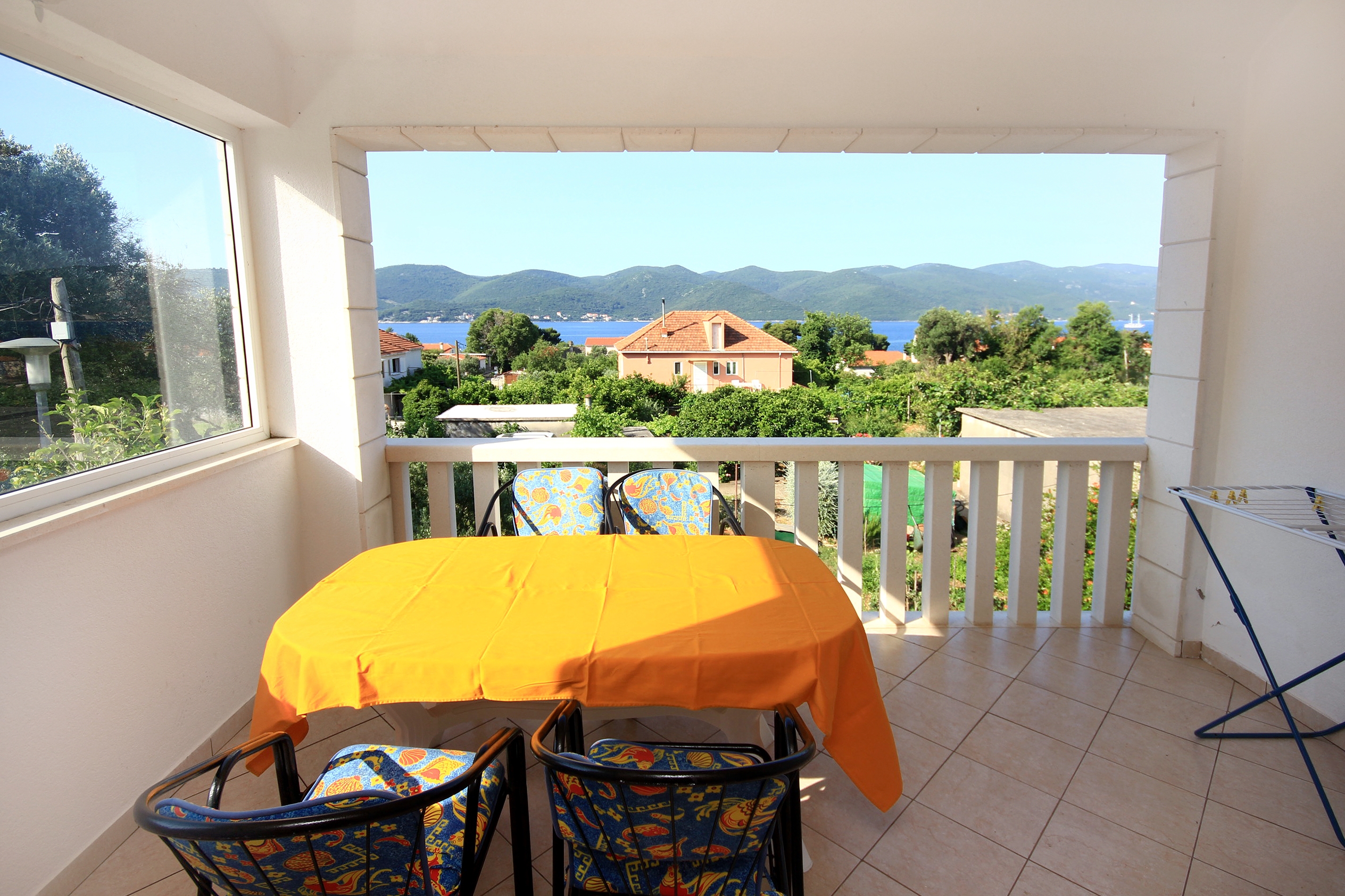 One bedroom apartment with terrace and sea view Viganj, Pelješac (A-10189-a)