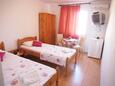 Orebić, Bedroom in the room, air condition available and WiFi.