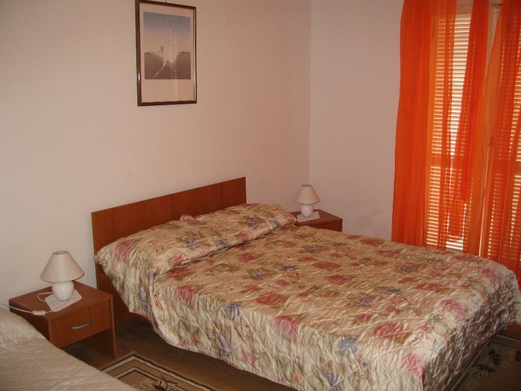 Three bedroom apartment with terrace Orebić, Pelješac  A-a