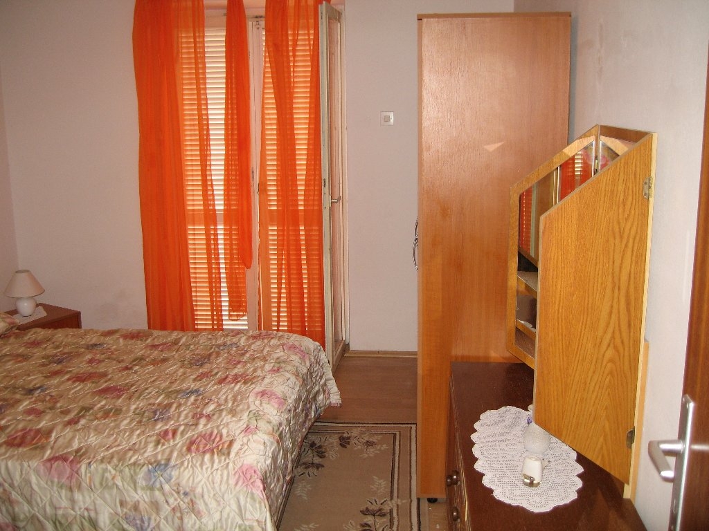 Three bedroom apartment with terrace Orebić, Pelješac  A-a