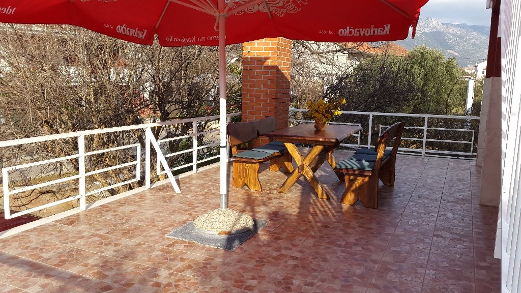 Three bedroom apartment with terrace Orebić, Pelješac  A-a