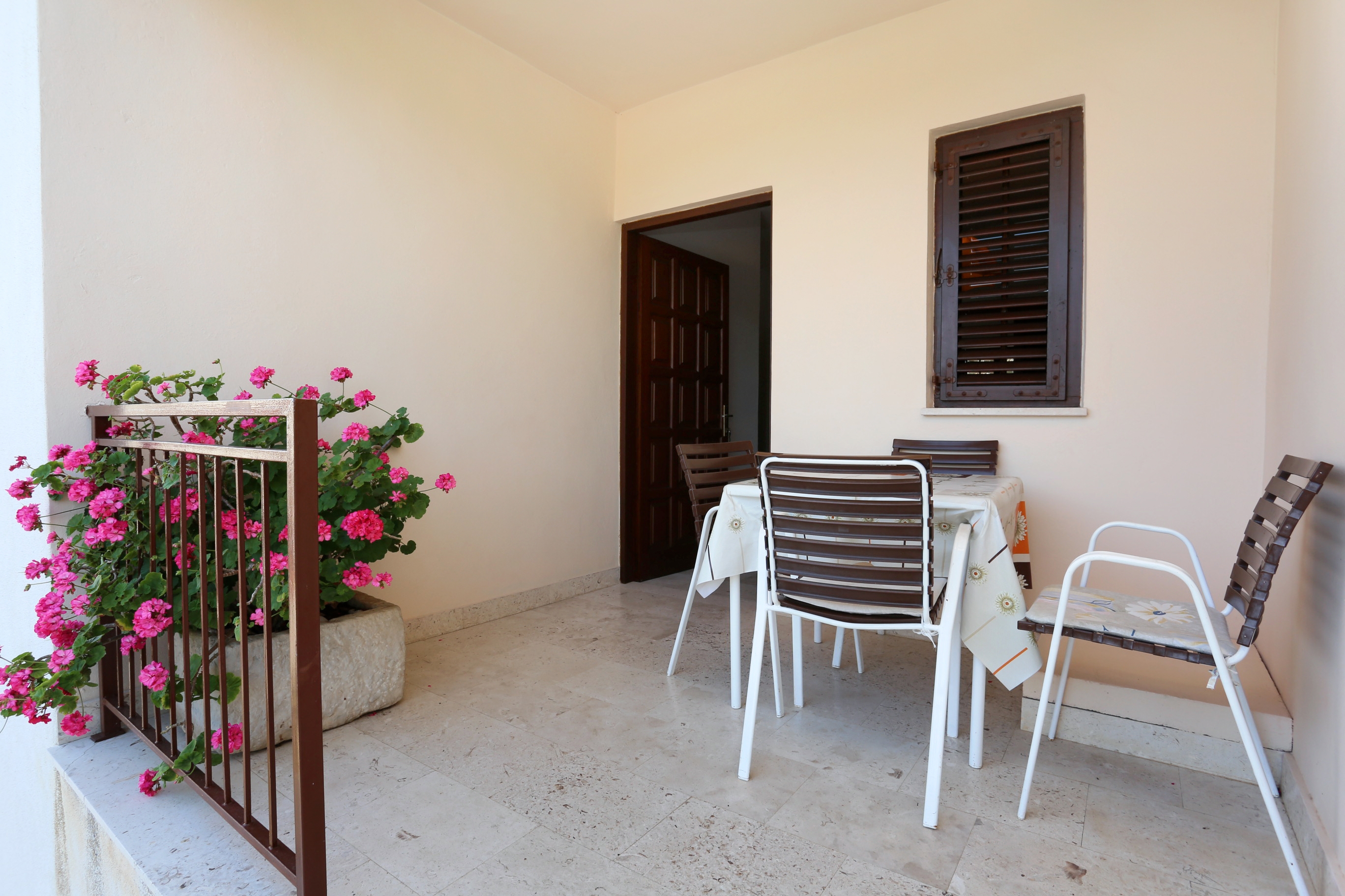 Two bedroom apartment with terrace Sreser, Pelješac  A-a