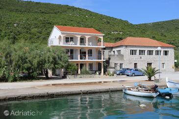 Property Brijesta, Pelješac, Property 10223 - Apartments near sea with pebble beach.