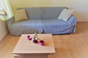 Poljica, Living room in the apartment, air condition available and WiFi.