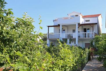 Poljica, Trogir, Property 10237 - Apartments near sea with pebble beach.