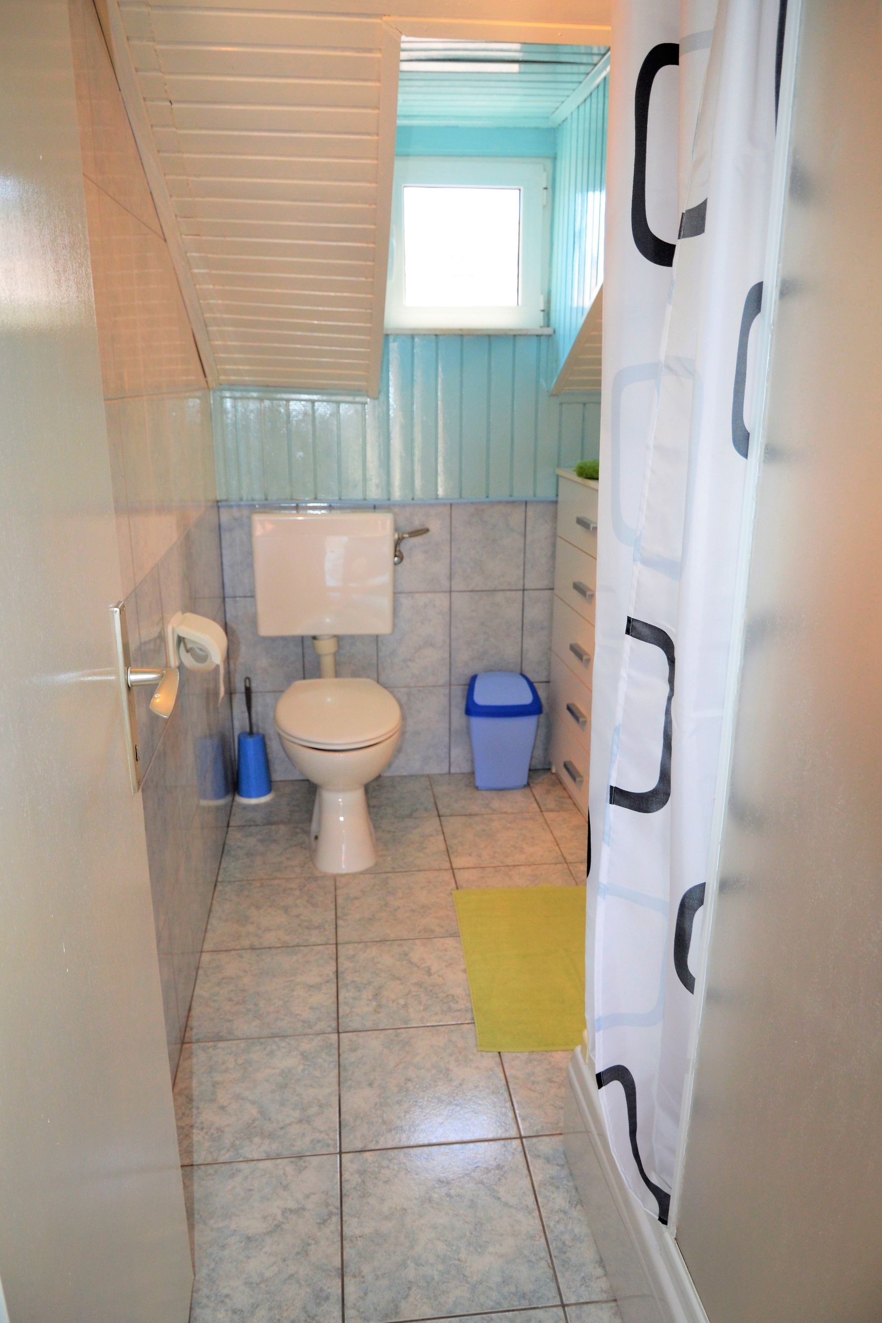 Dvosobni apartman s terasom i pogledom na more Marina, Trogir  A-a