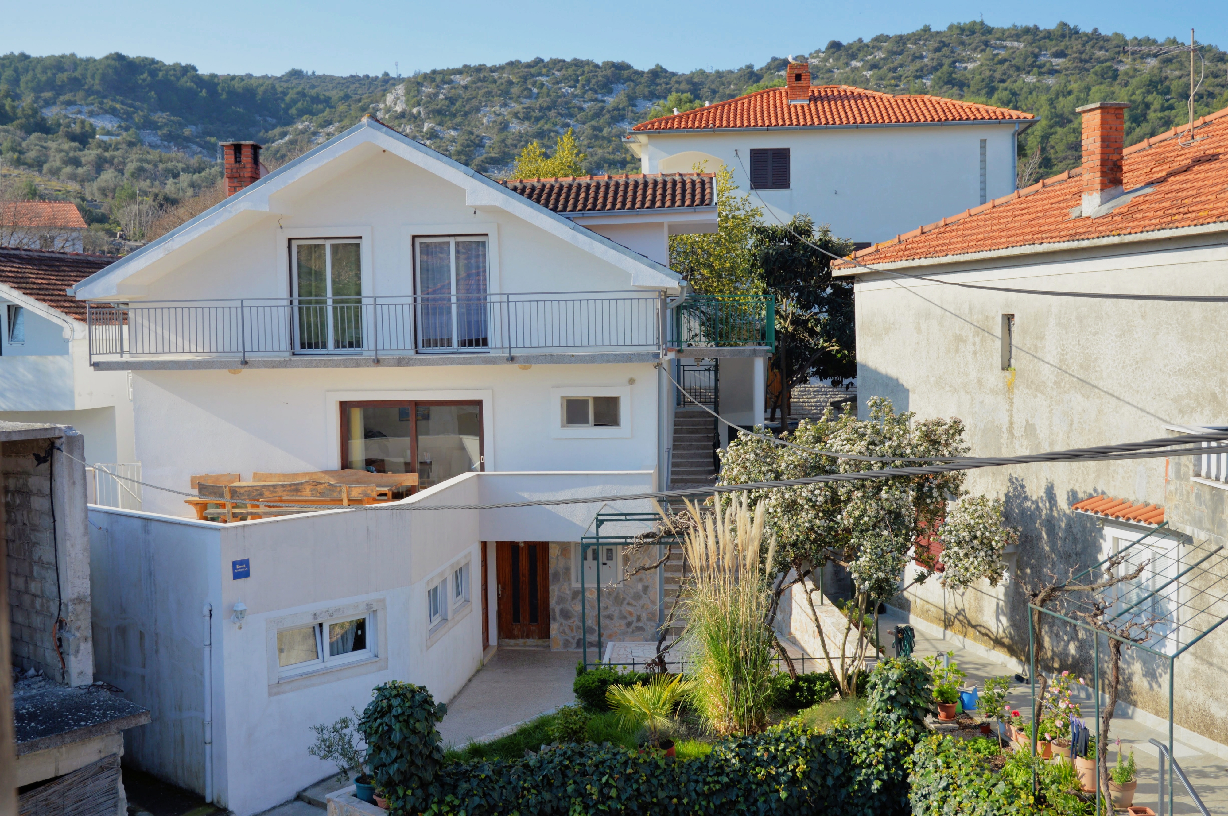 Two bedroom apartment with terrace and sea view Marina, Trogir  A-a
