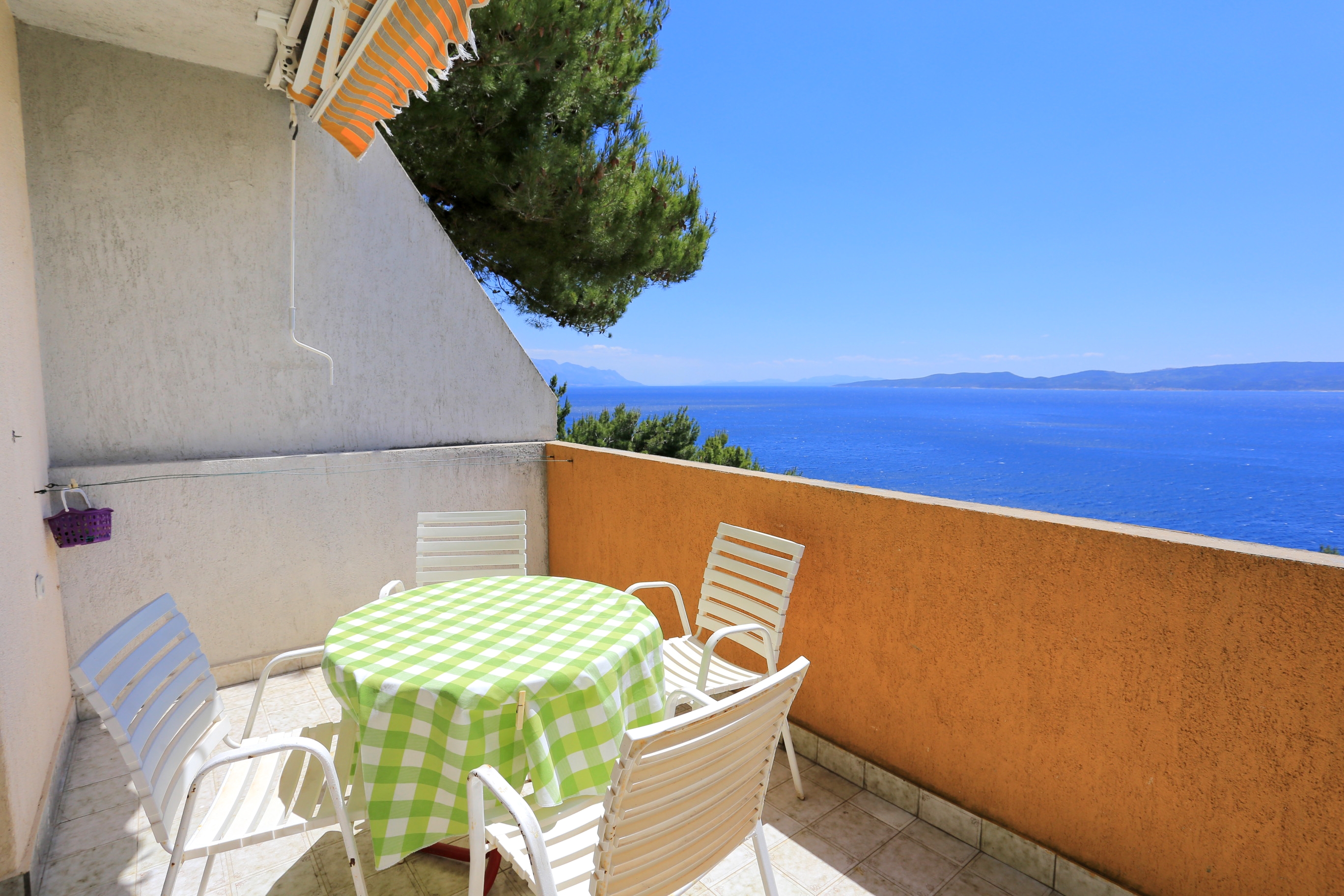 Studio flat with terrace and sea view Marušići (Omiš) (AS-1024-c) Studio flat with terrace and sea view Marušići (Omiš) (AS-1024-c)