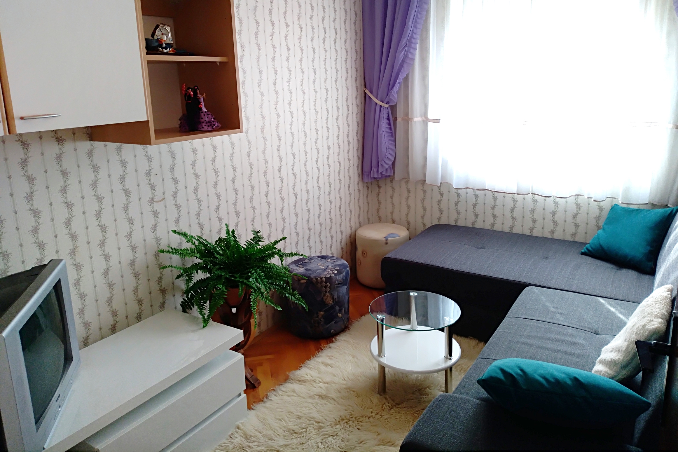 Two bedroom apartment with terrace and sea view Vinišće, Trogir (A-10241-b)