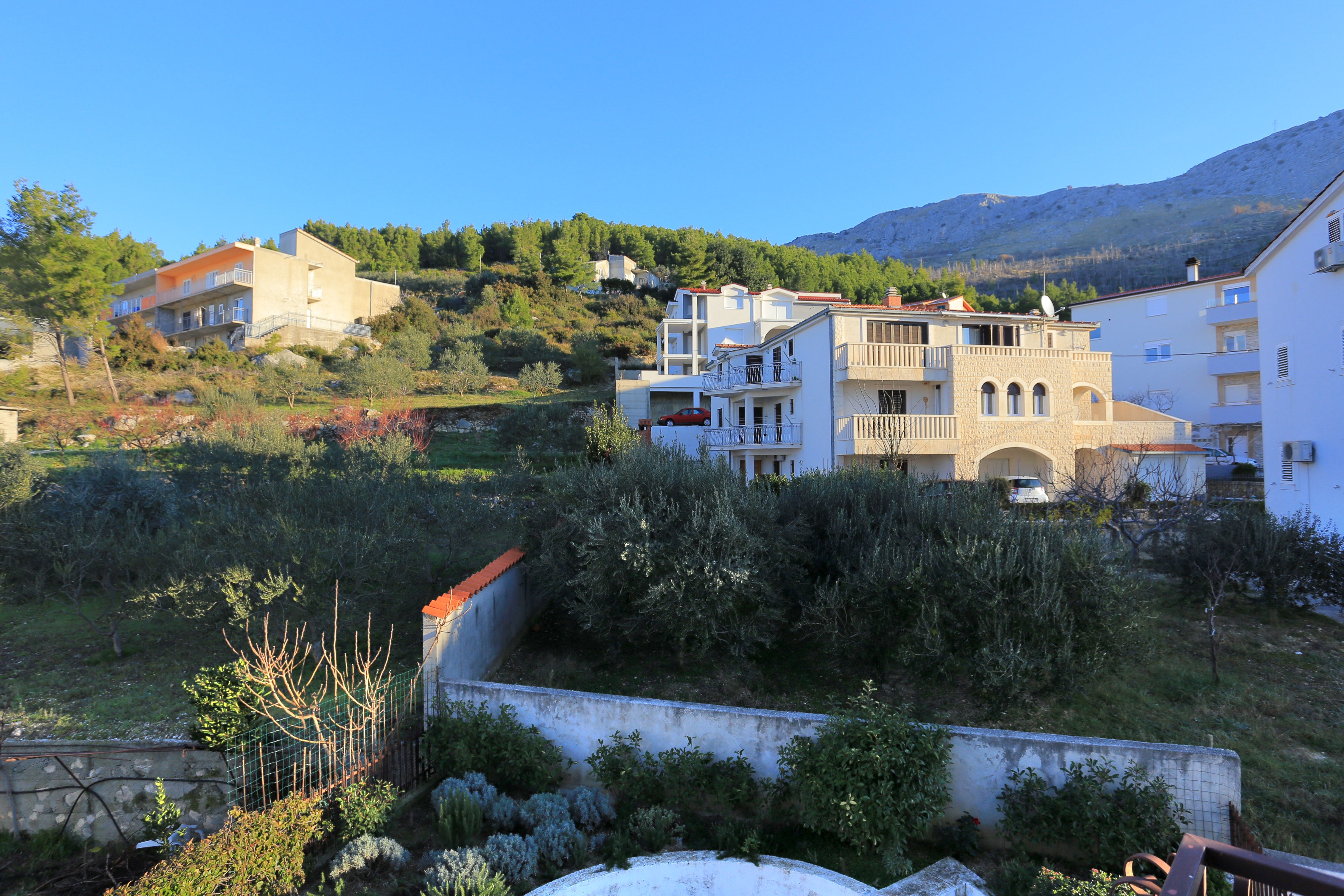 Četverosobni apartman s balkonom Podstrana, Split  A-b