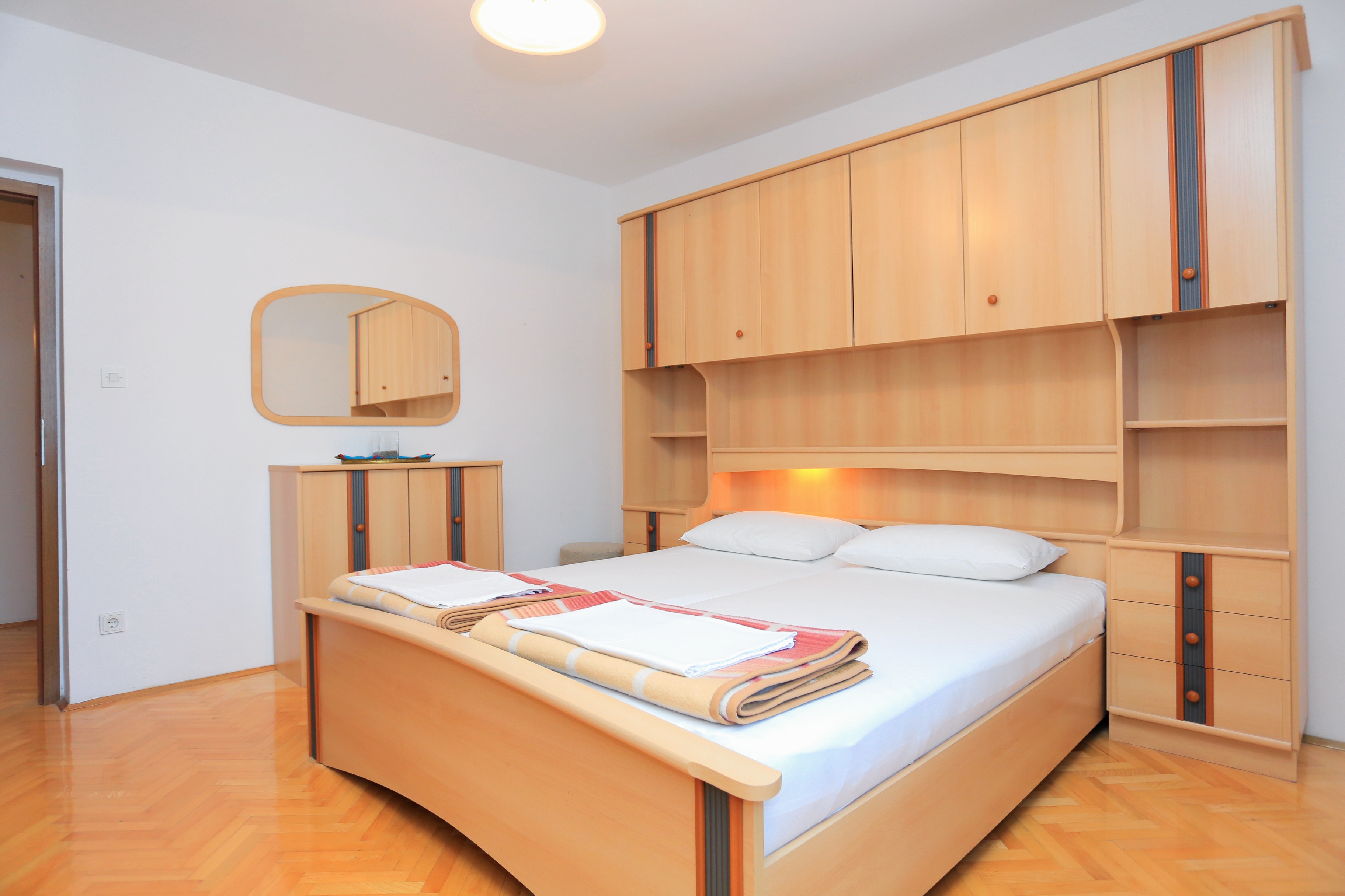 Četverosobni apartman s balkonom Podstrana, Split  A-b