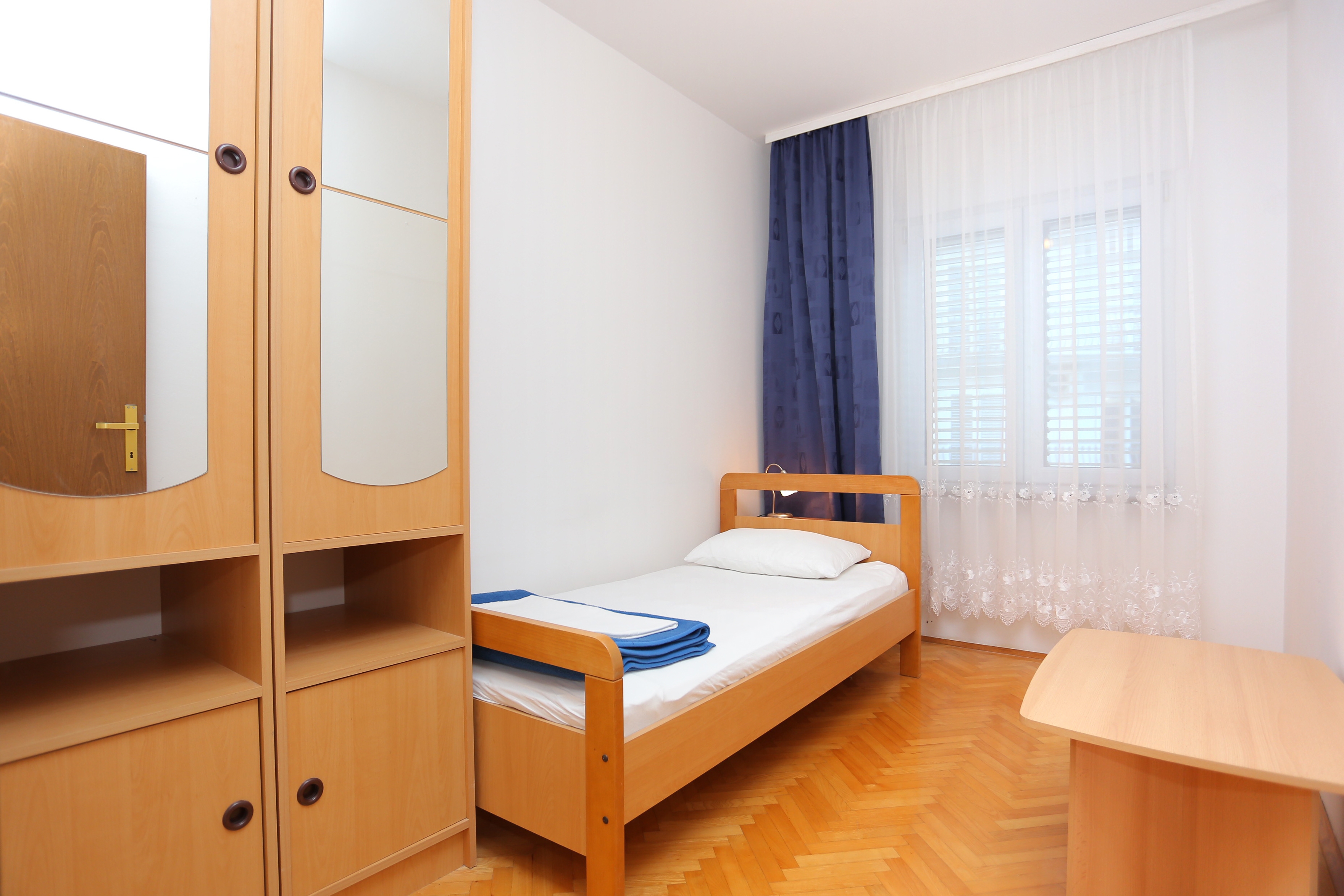 Četverosobni apartman s balkonom Podstrana, Split  A-b