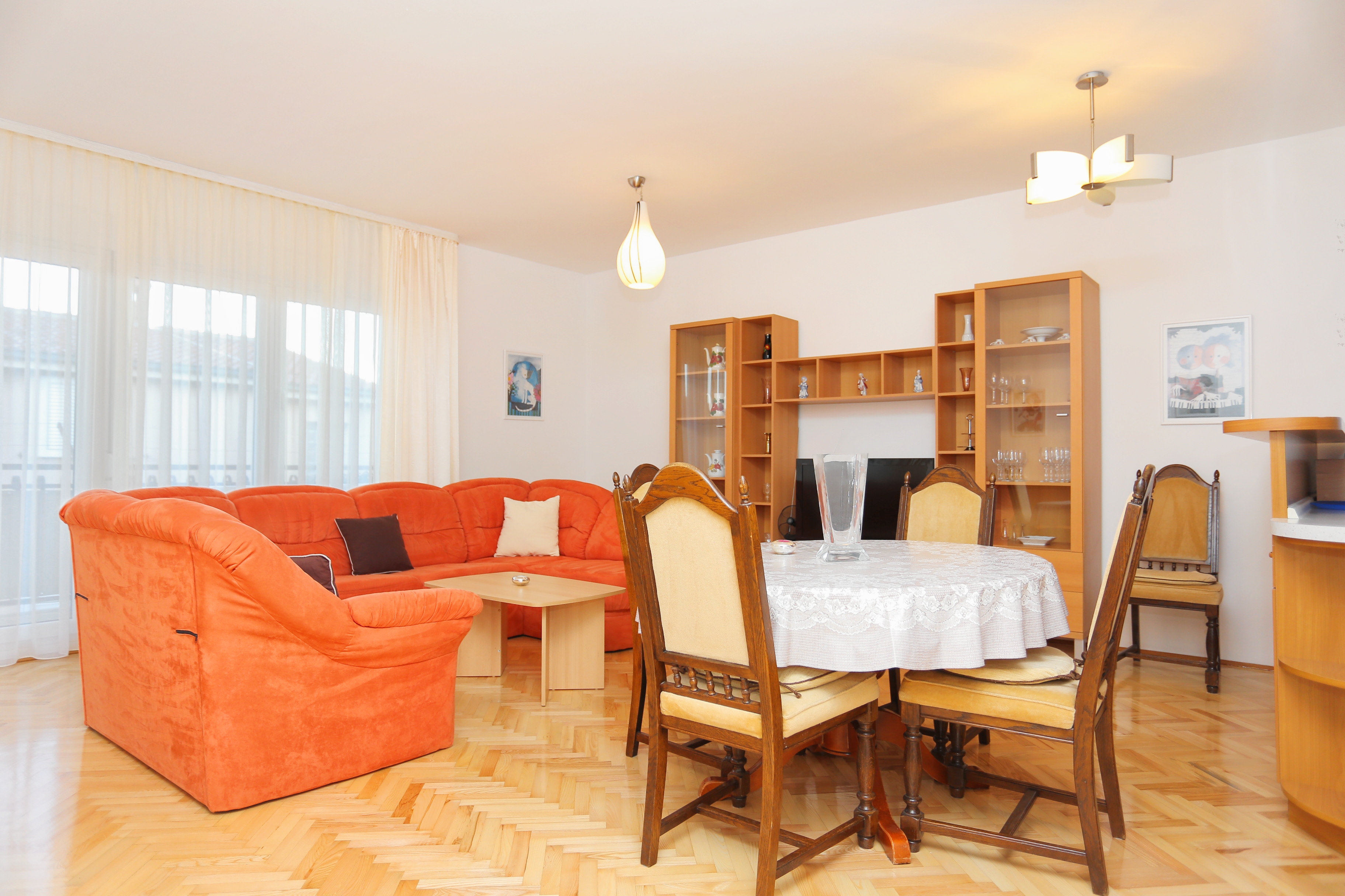 Četverosobni apartman s balkonom Podstrana, Split  A-b