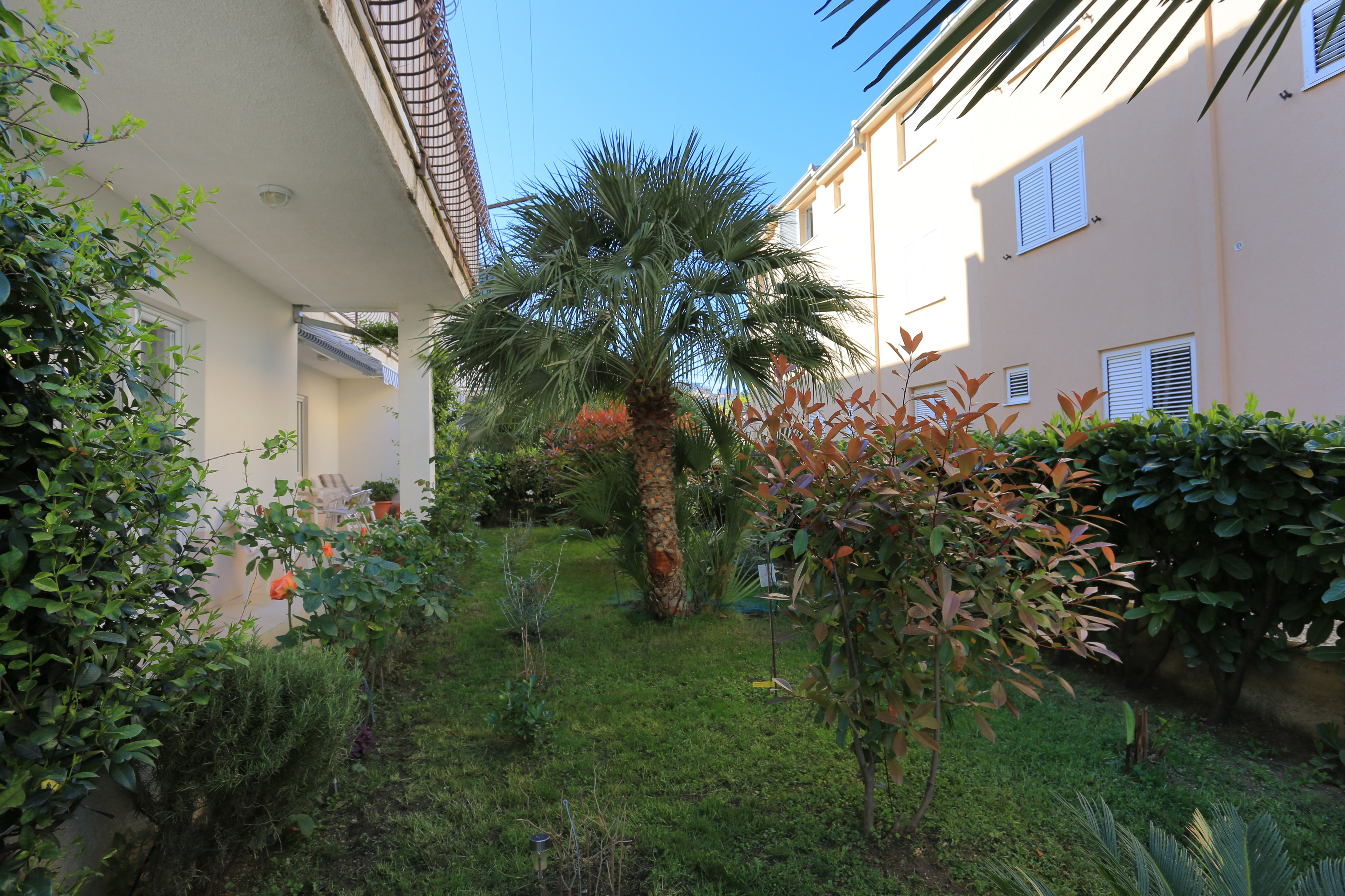 Četverosobni apartman s balkonom Podstrana, Split  A-b