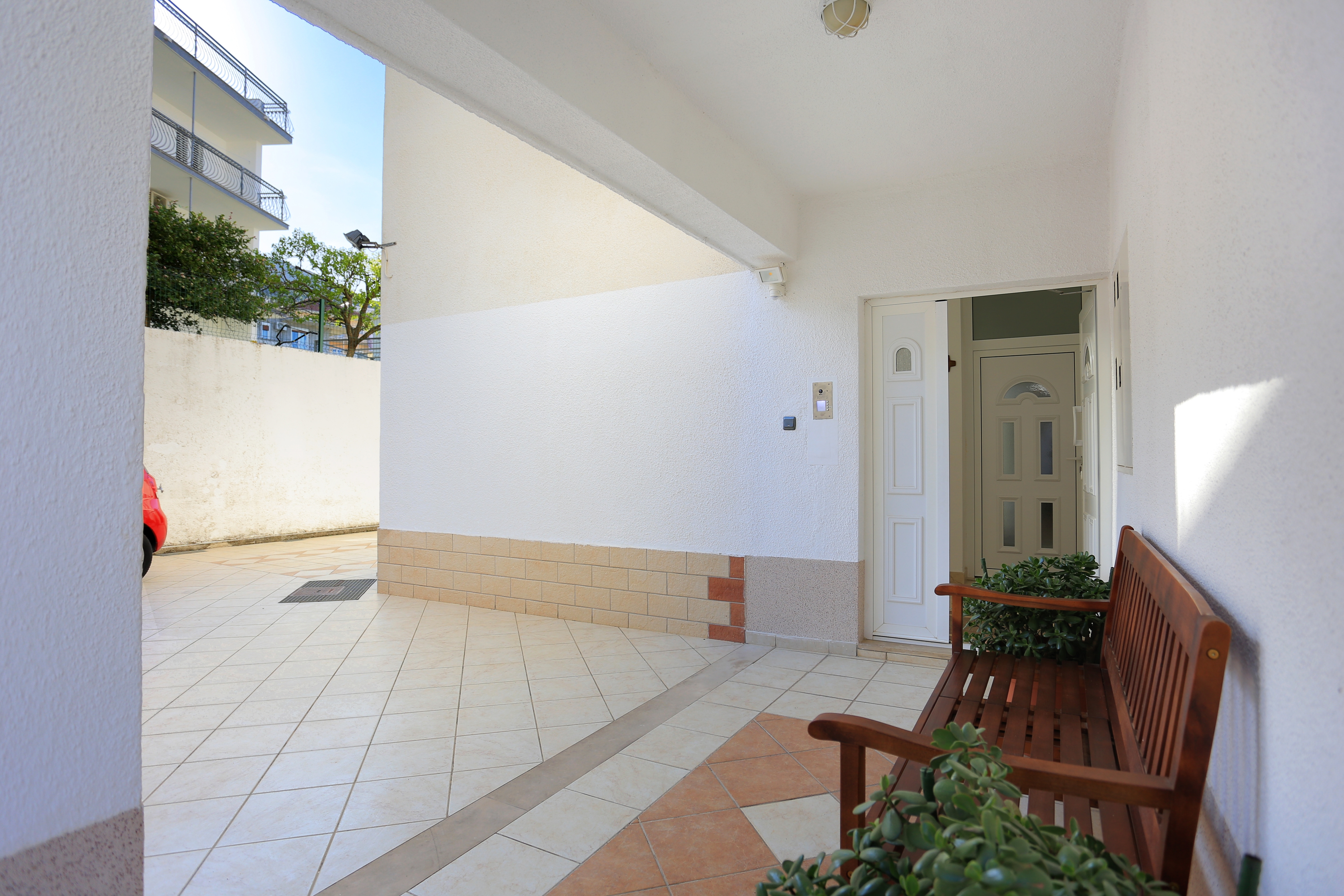 Četverosobni apartman s balkonom Podstrana, Split  A-b