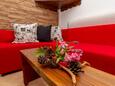Orebić, Living room in the apartment, air condition available, (pet friendly) and WiFi.