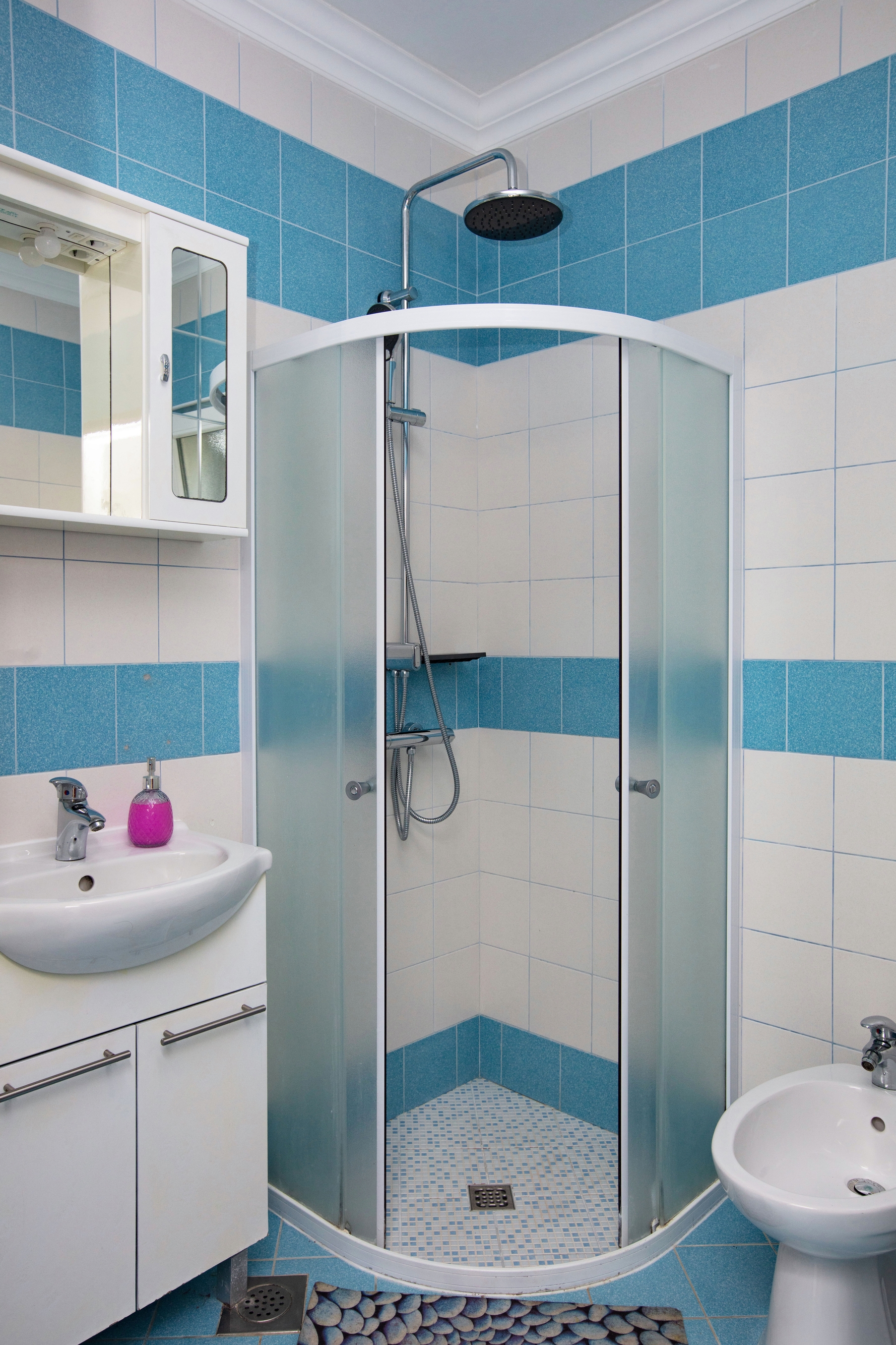 Two bedroom apartment with terrace Rogoznica  A-a