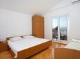 Stanići, Bedroom in the apartment, air condition available and WiFi.