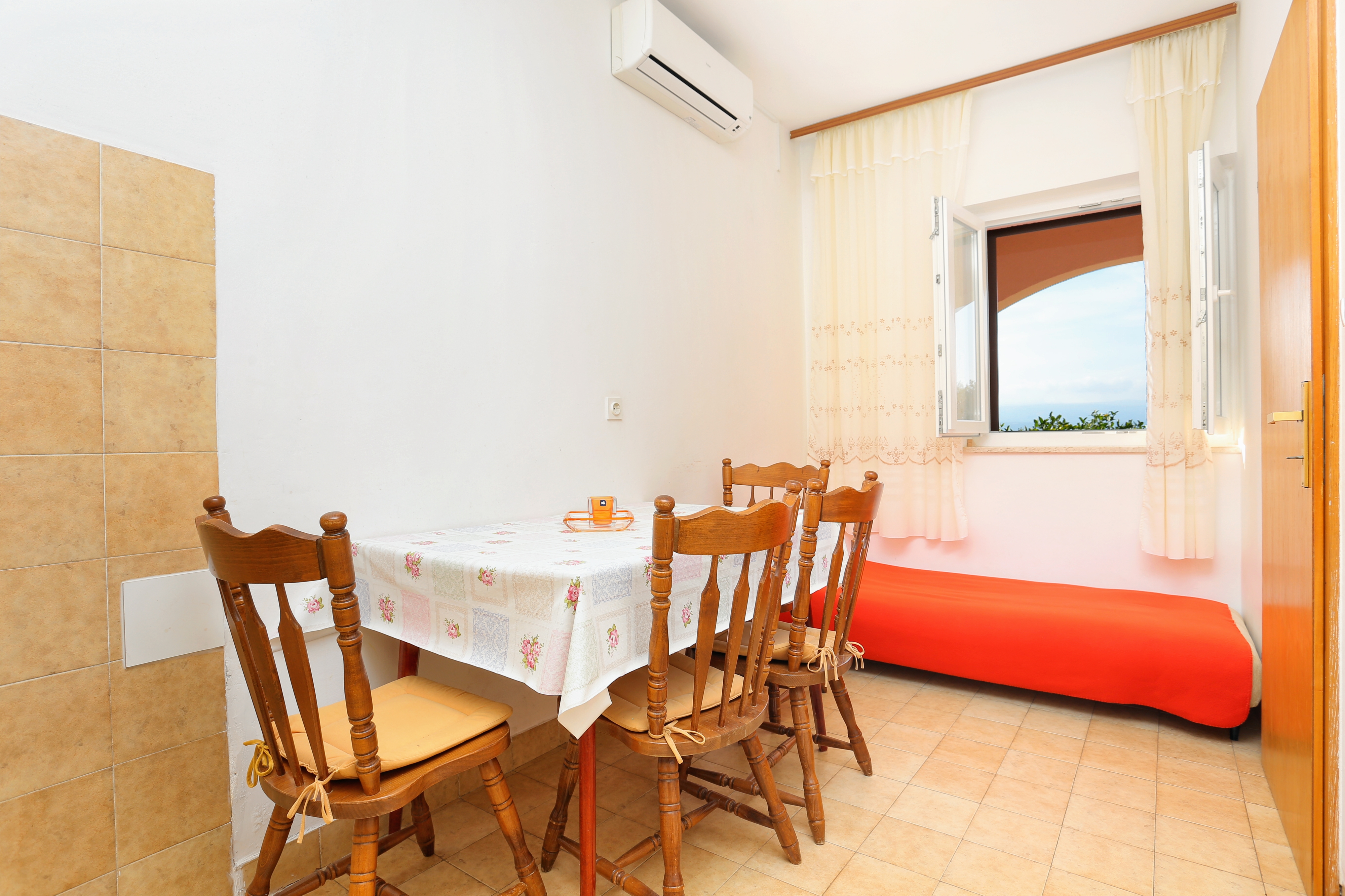 Top Omiš Stanići Top Omiš Stanići