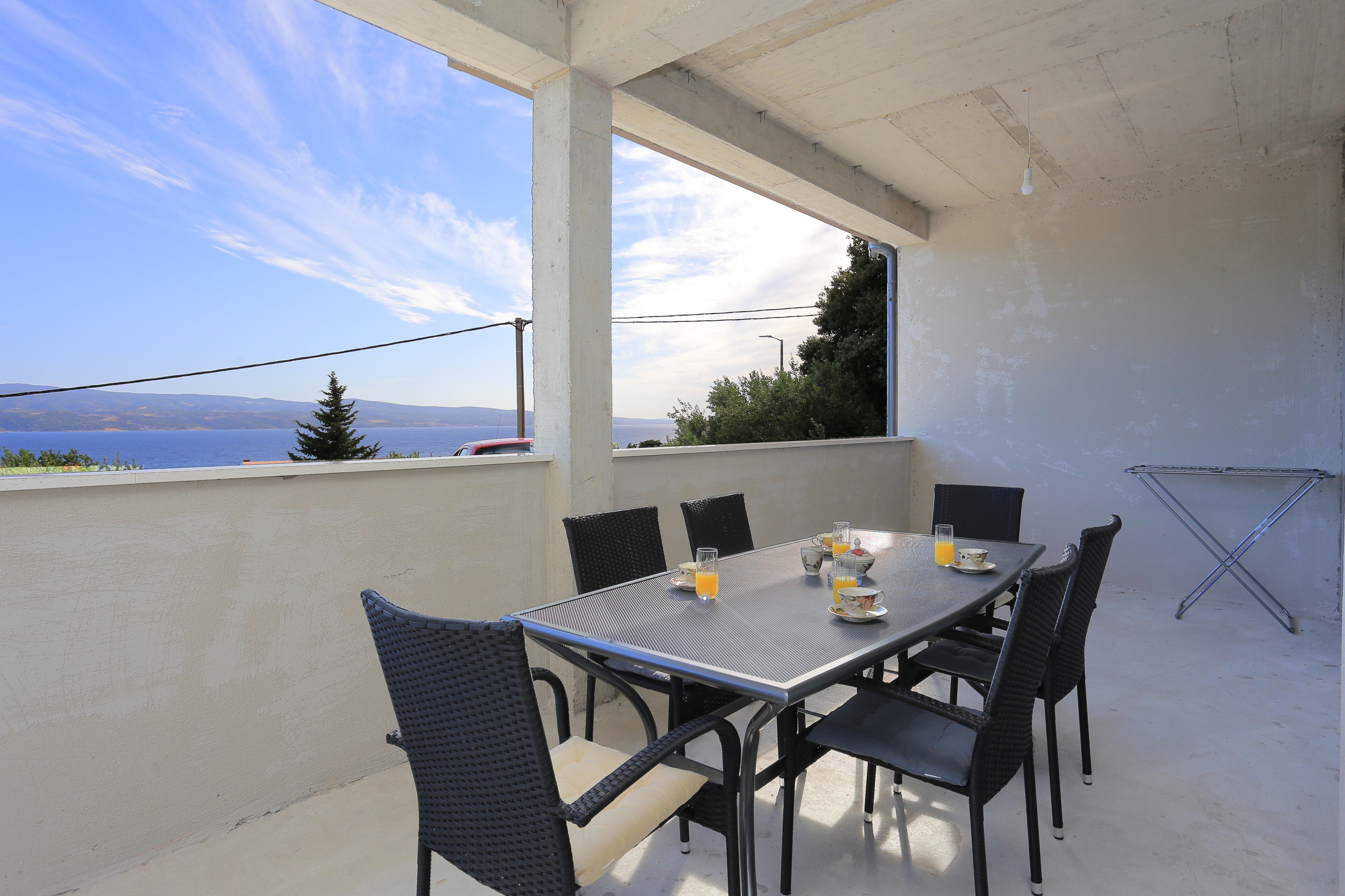 Two bedroom apartment with terrace and sea view Stanići, Omiš  A-d