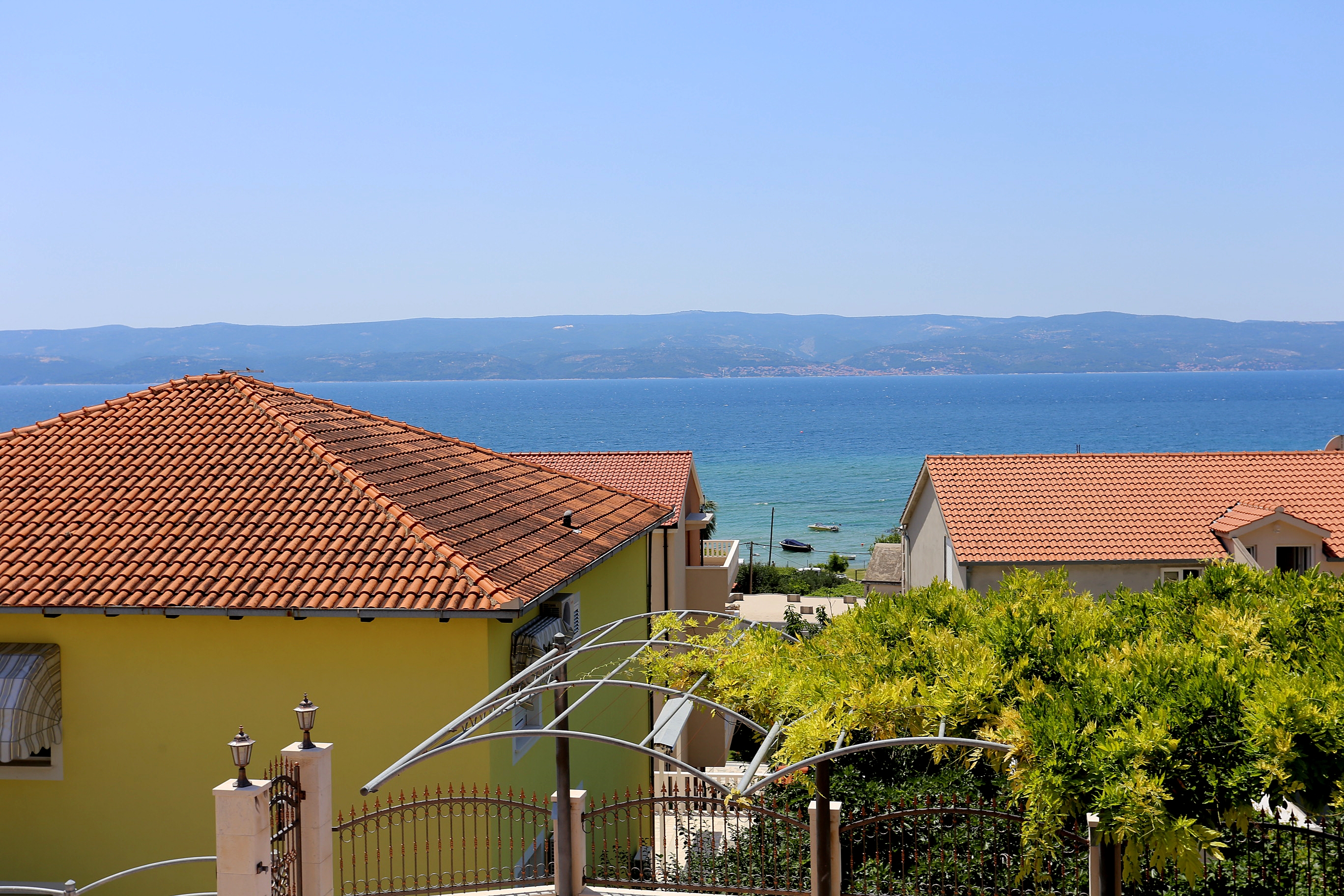 Four bedroom apartment with terrace and sea view Duće, Omiš  A-a