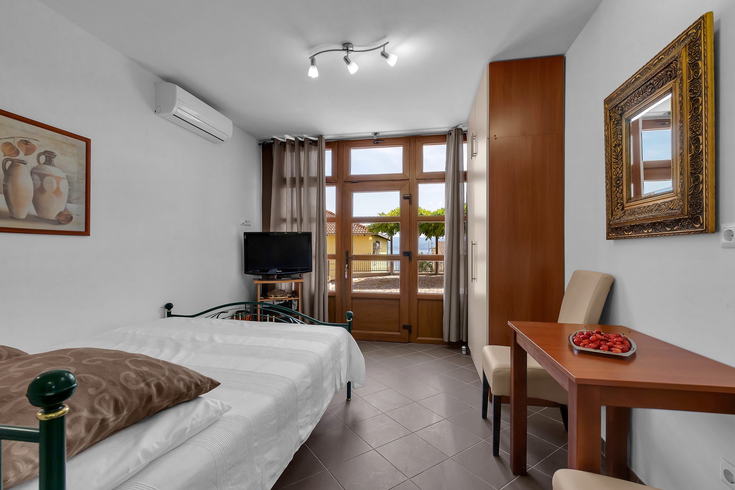 Studio flat with air-conditioning Duće, Omiš (AS-10303-a) Studio flat with air-conditioning Duće, Omiš (AS-10303-a)