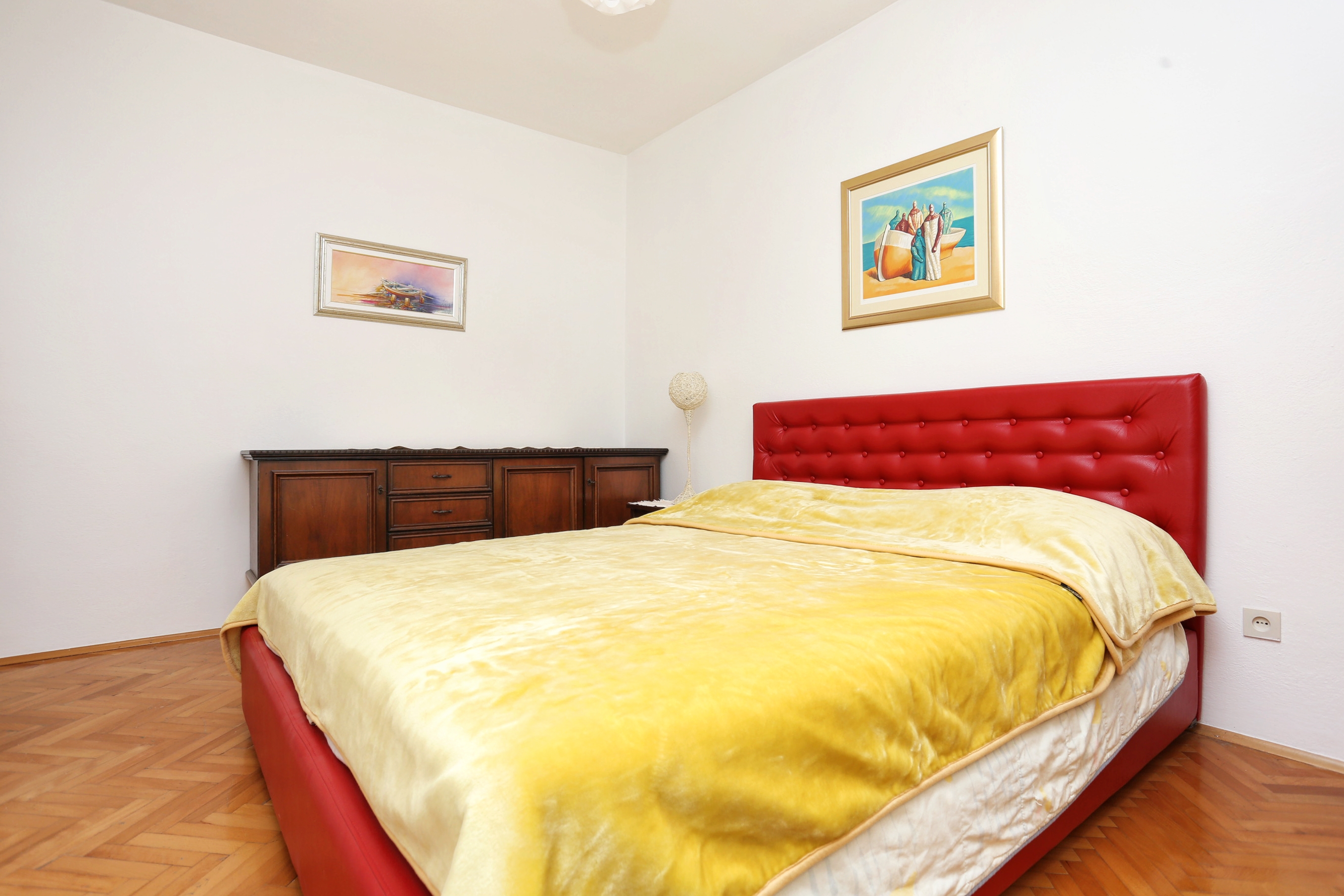 Three bedroom apartment near beach Stanići, Omiš  A-a