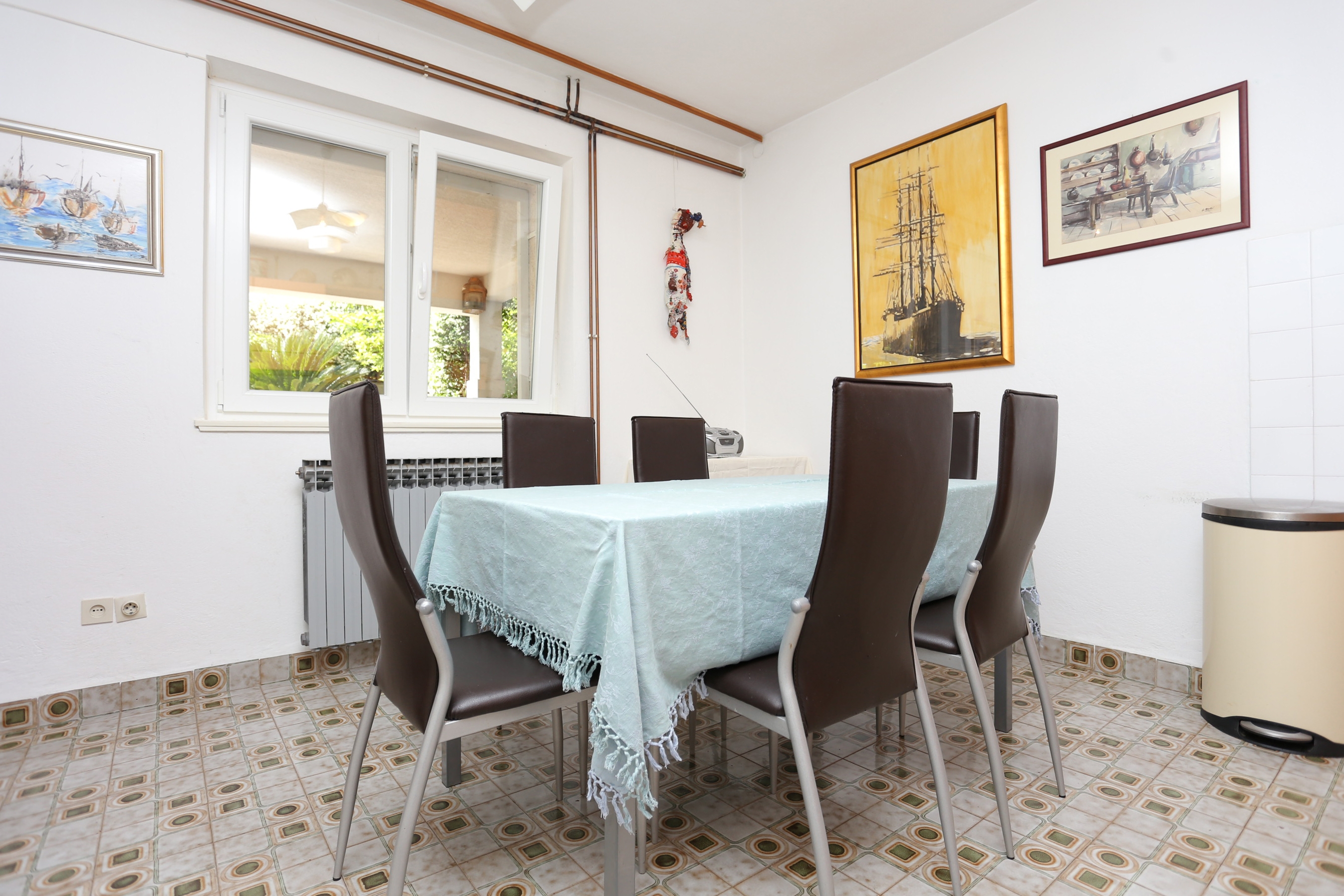 Three bedroom apartment near beach Stanići, Omiš (A-1031-a)