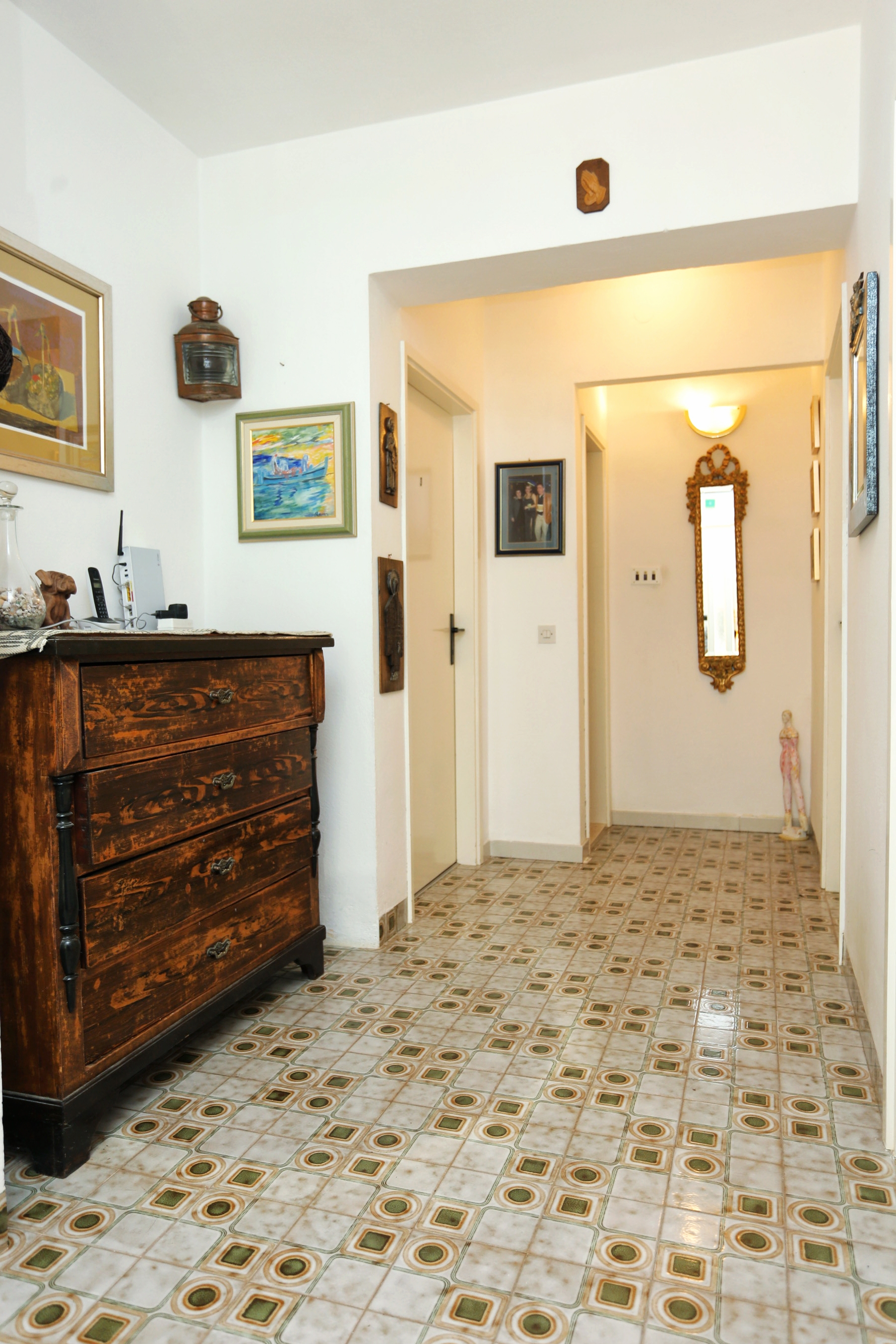 Three bedroom apartment near beach Stanići, Omiš  A-a
