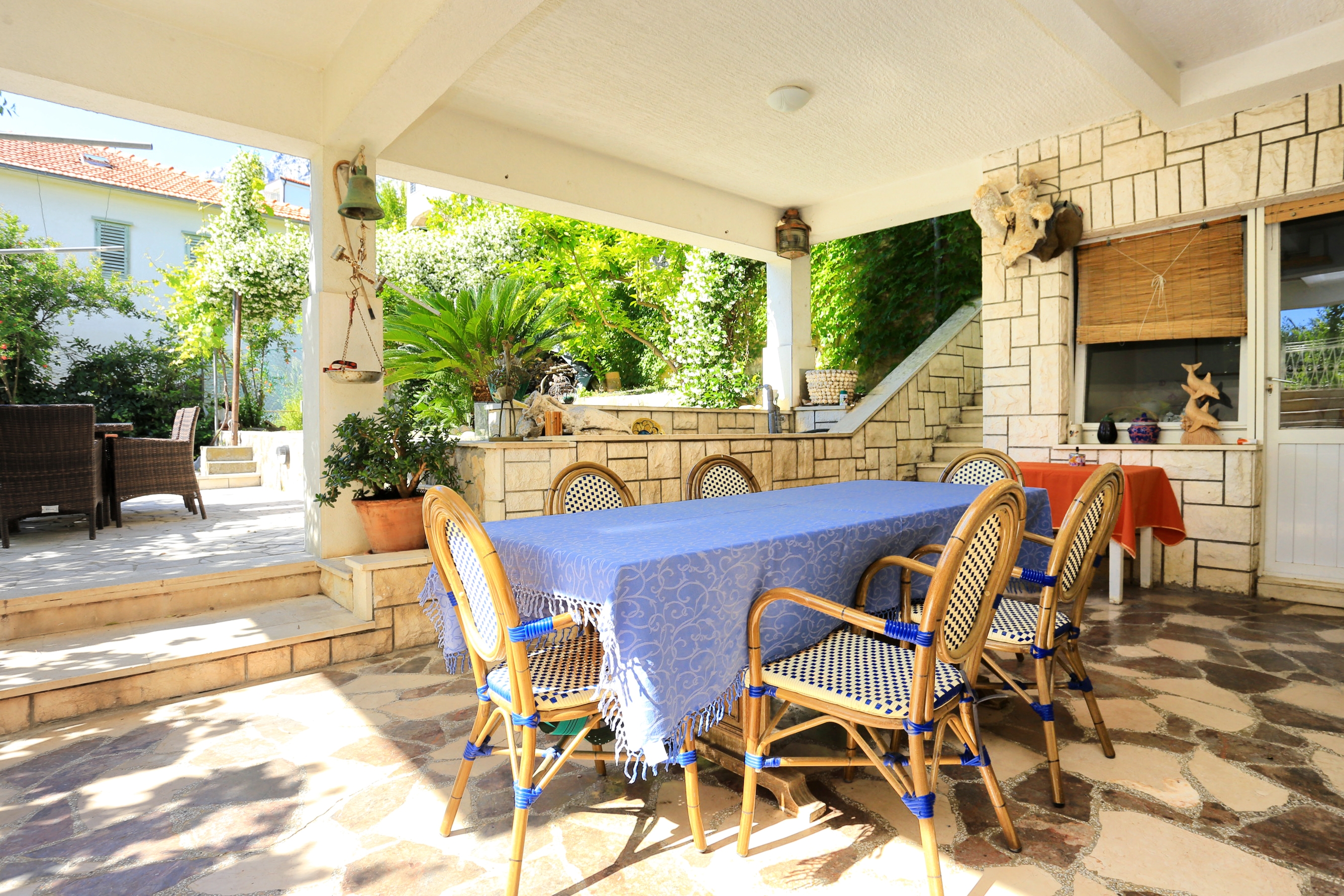 Three bedroom apartment near beach Stanići, Omiš (A-1031-a) Three bedroom apartment near beach Stanići, Omiš (A-1031-a)