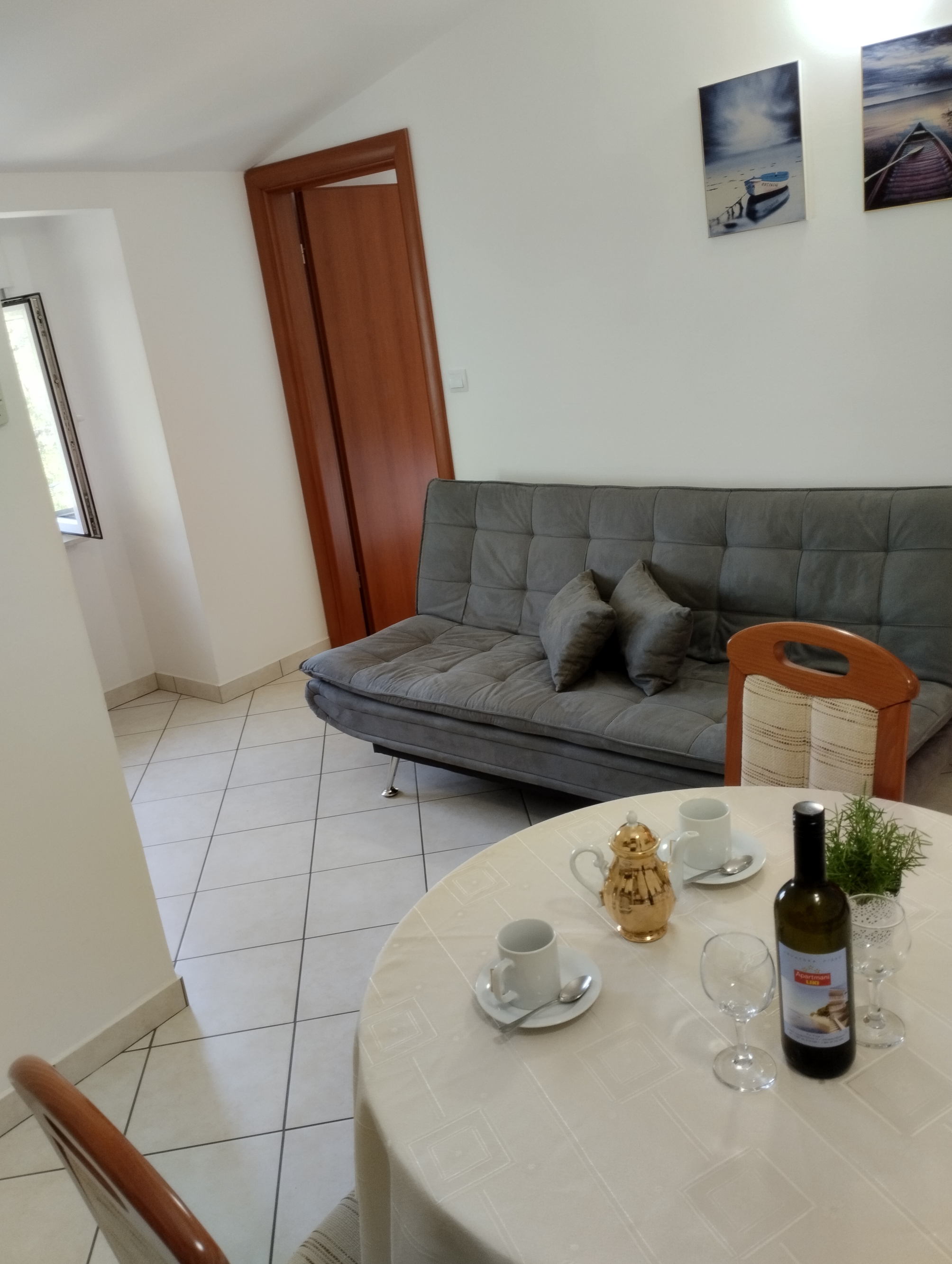 One bedroom apartment with balcony and sea view Pisak, Omiš (A-10323-d) One bedroom apartment with balcony and sea view Pisak, Omiš (A-10323-d)