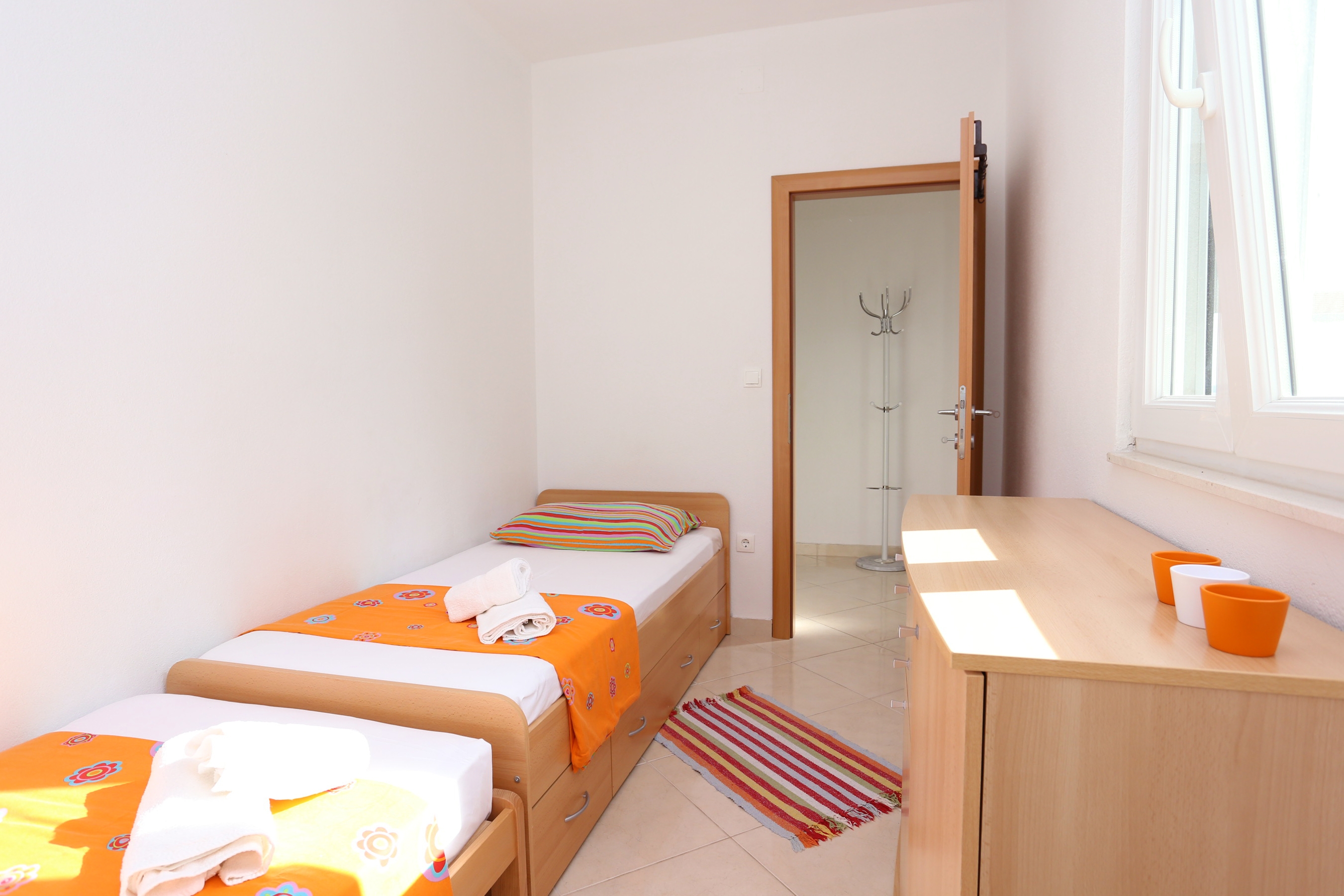 Two bedroom apartment with terrace and sea view Seget Vranjica, Trogir  A-a