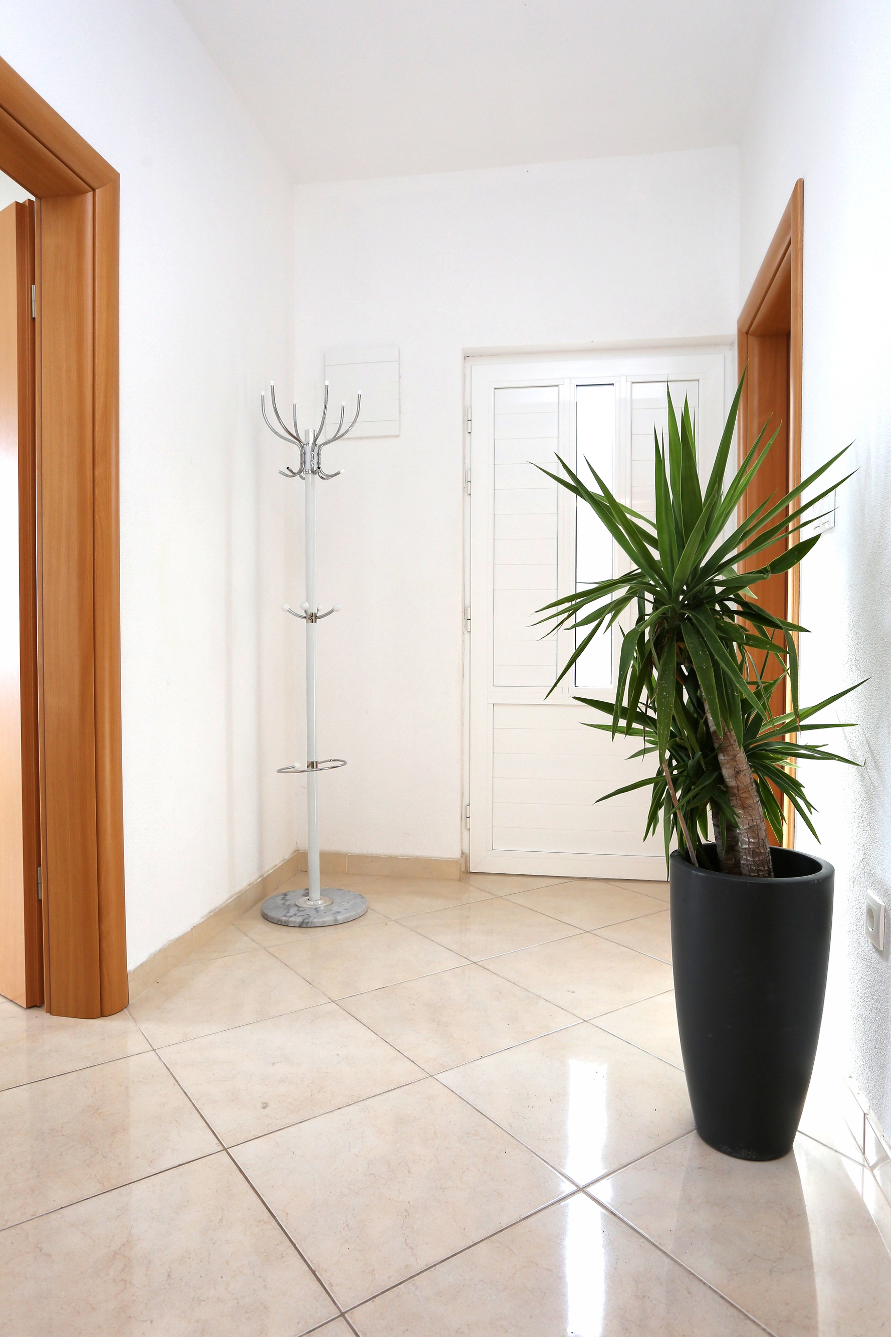 Two bedroom apartment with terrace and sea view Seget Vranjica, Trogir  A-a