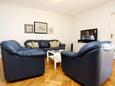 Obývací pokoj Podstrana, Obývací pokoj v ubytování typu apartment, s klimatizací a WiFi.
