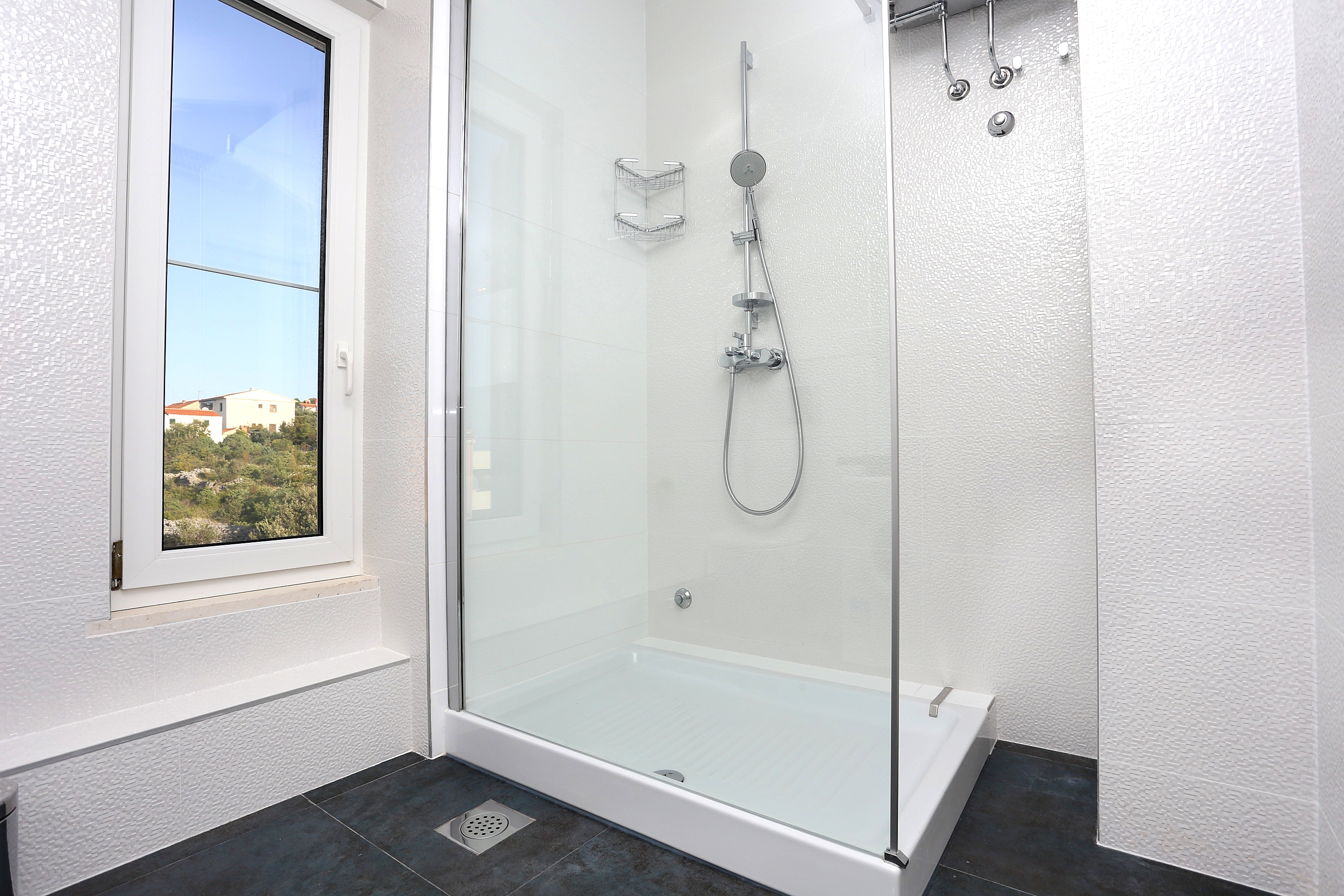 Two bedroom apartment with terrace and sea view Zečevo Rtić, Rogoznica  A-b