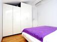 Zečevo Rtić, Спальня 2 в размещении типа apartment, доступный кондиционер и WiFi.