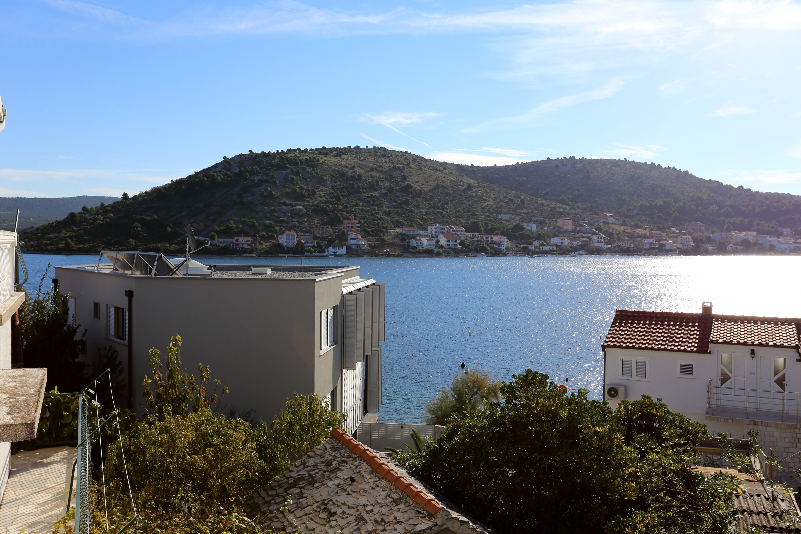 Two bedroom apartment near beach Rogoznica  A-b
