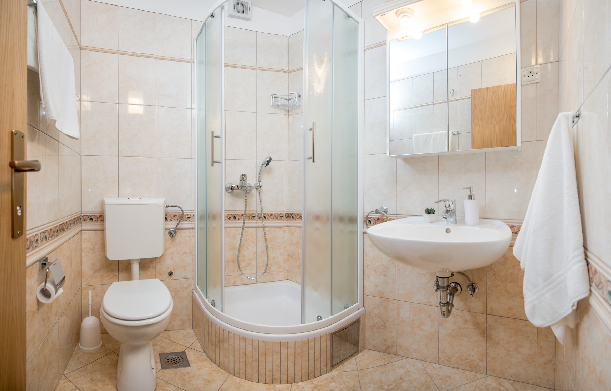 One bedroom apartment with terrace and sea view Rogoznica  A-b