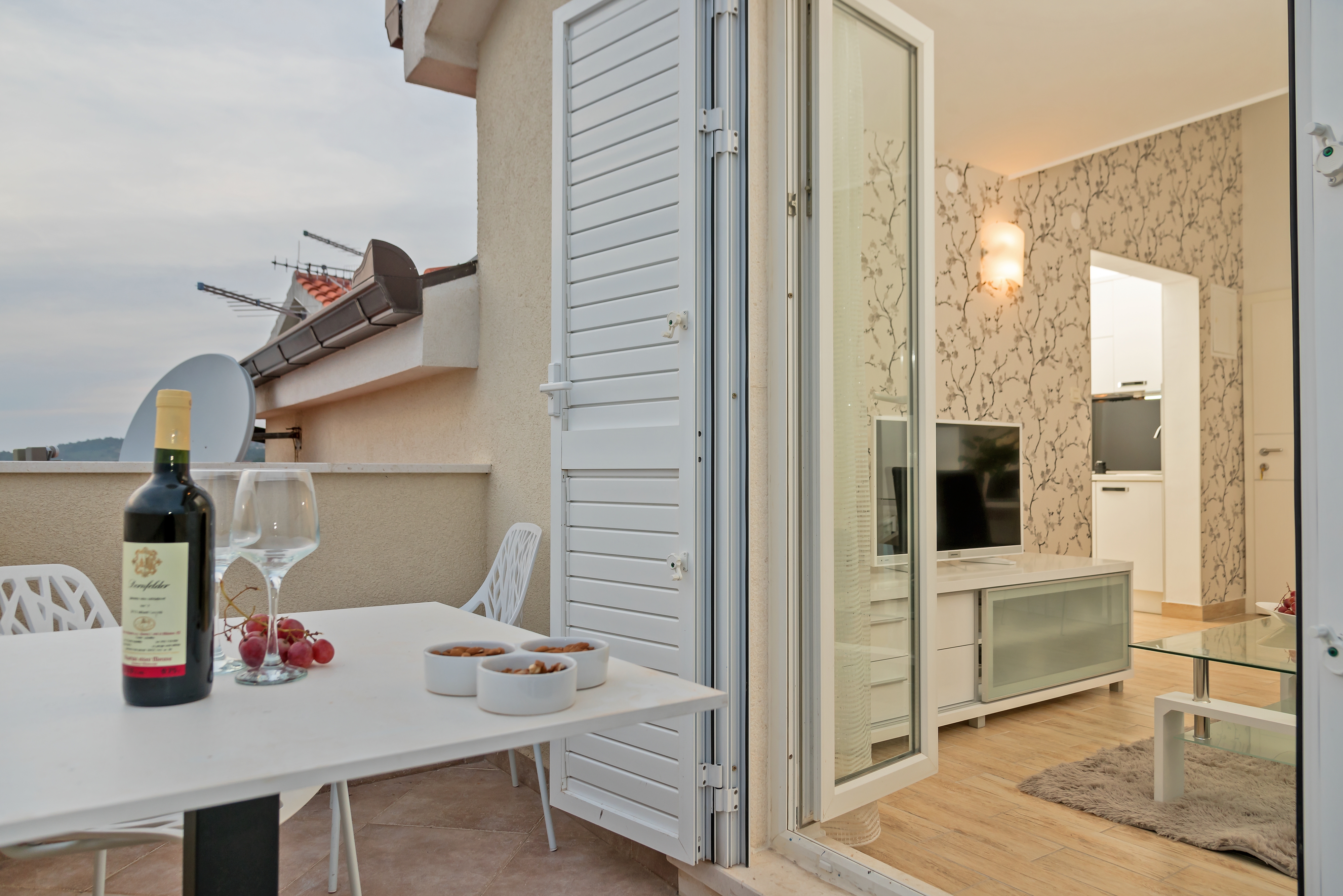 One bedroom apartment with balcony and sea view Rogoznica  A-c